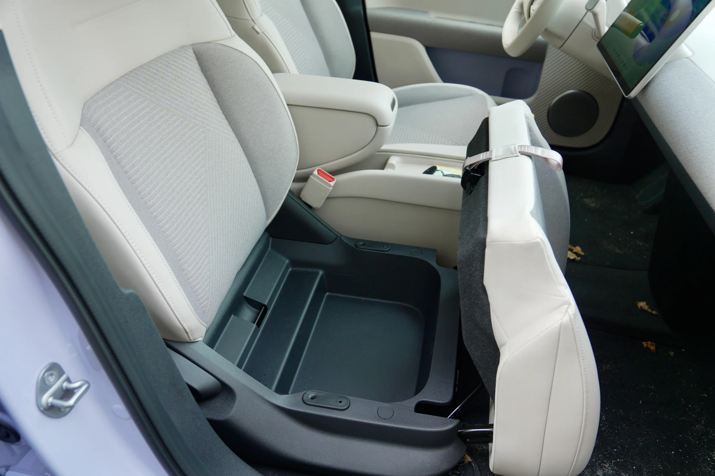 TEST Firefly MBB 665