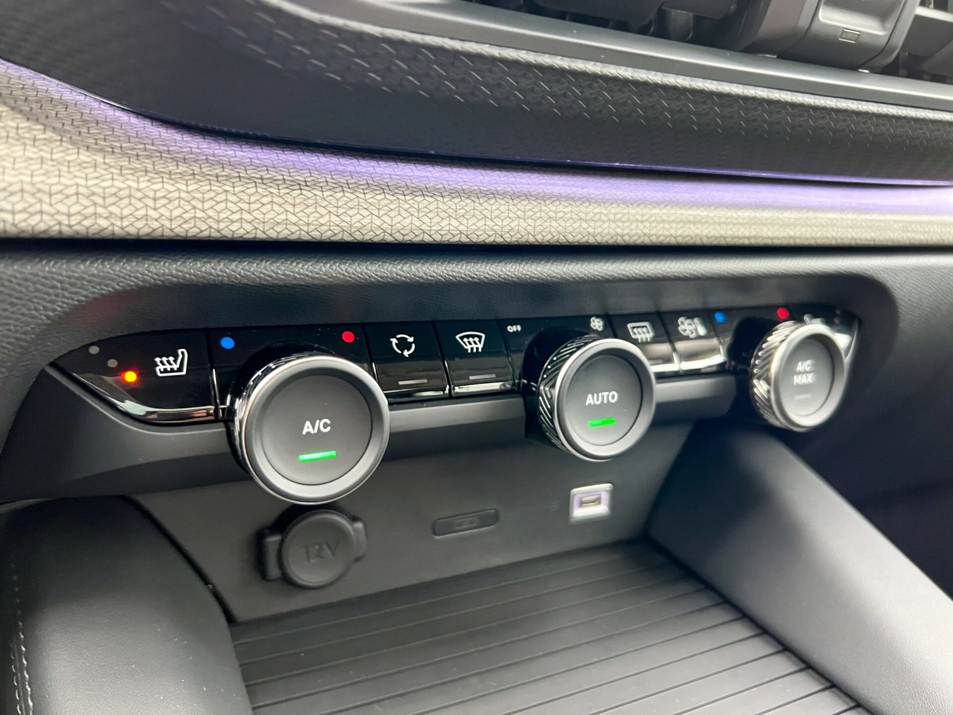 Citroën C5 X vs VW Arteon – Interiør-23