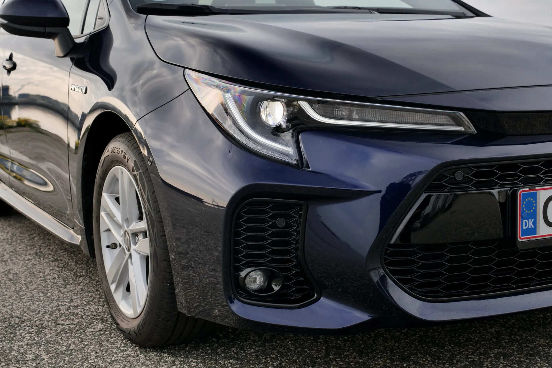 Bilbasen DUEL Kia Ceed SW PHEV vs Suzuki Swace Hybrid9959