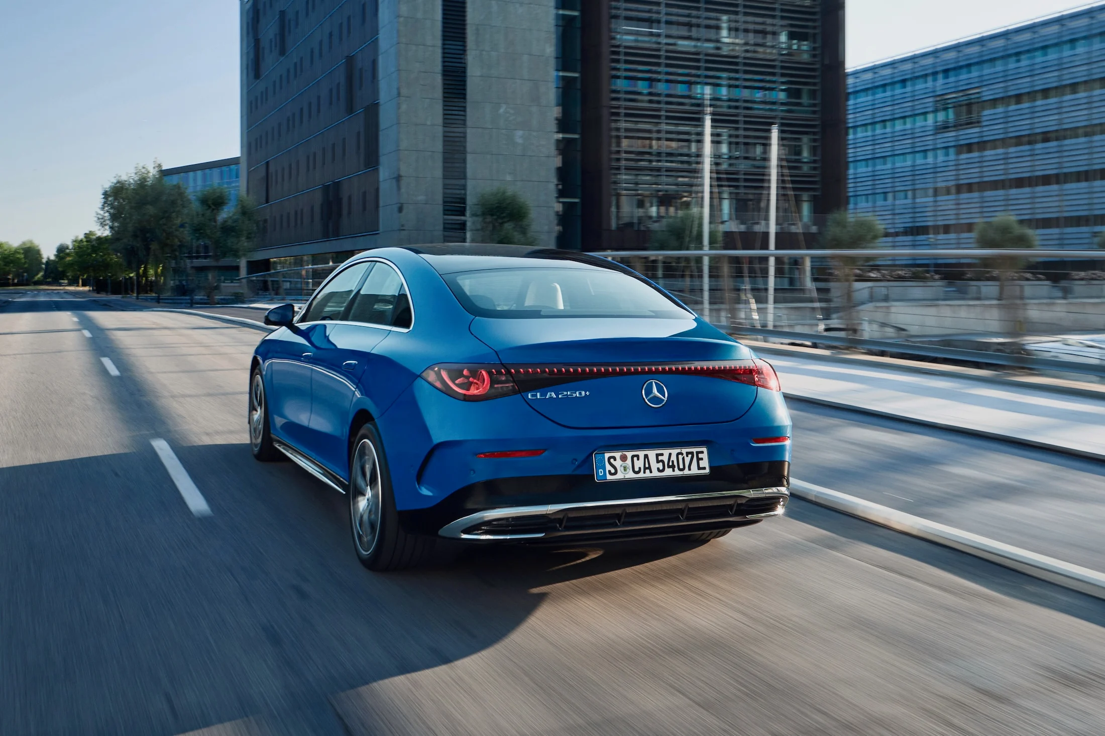 Mercedes-Benz CLA EQ 72 002