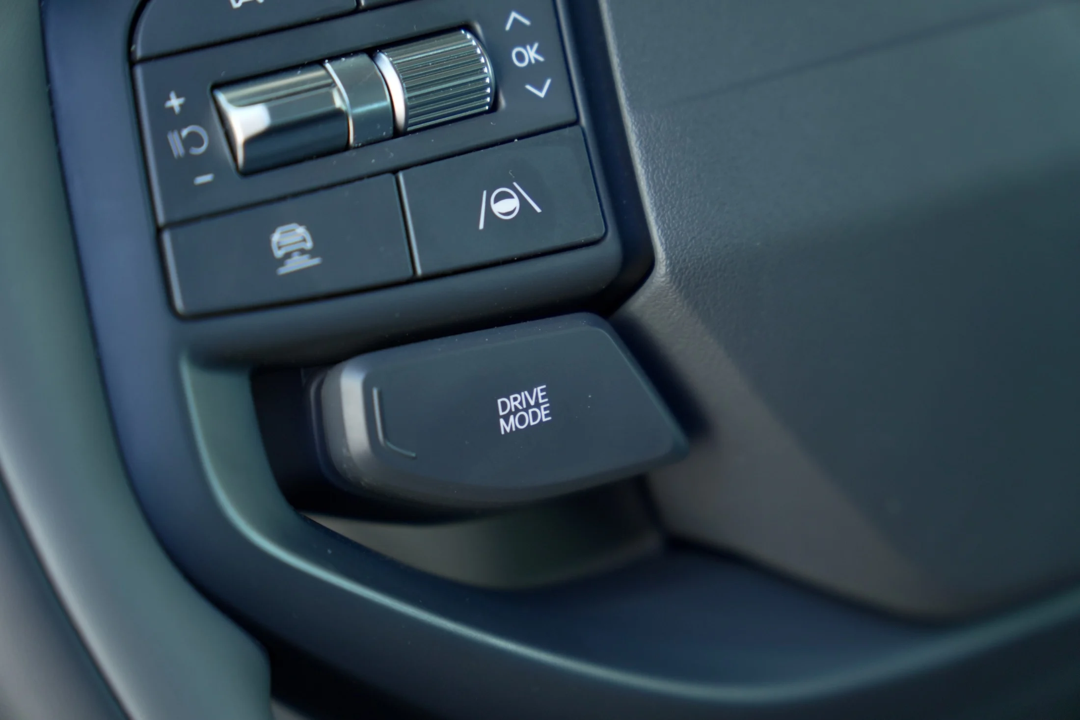 STORTEST MG KIA SKODA MBB 733
