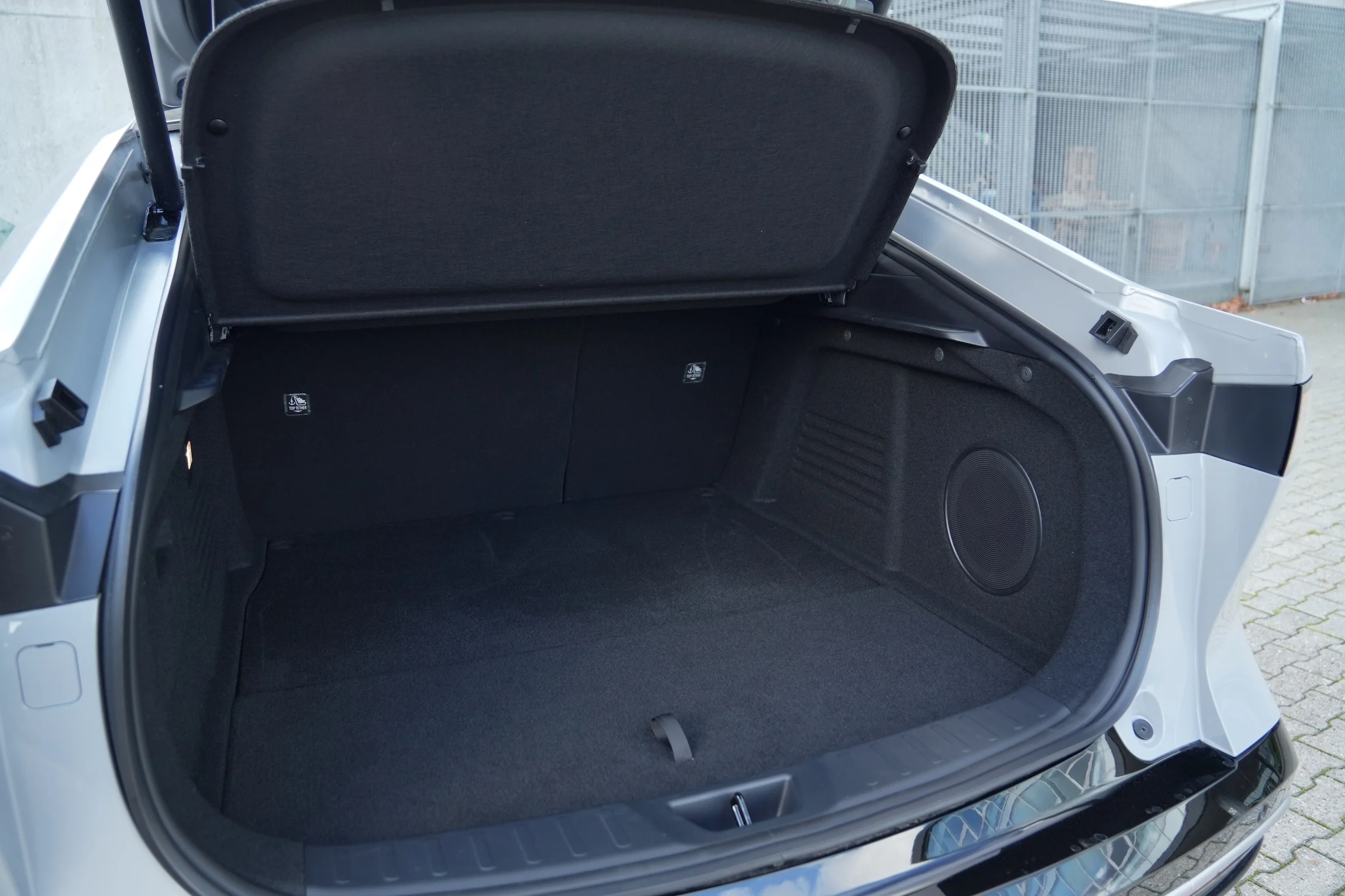 STORTEST Mazda 6e Tesla Model 3 VW ID.7 MBB5267