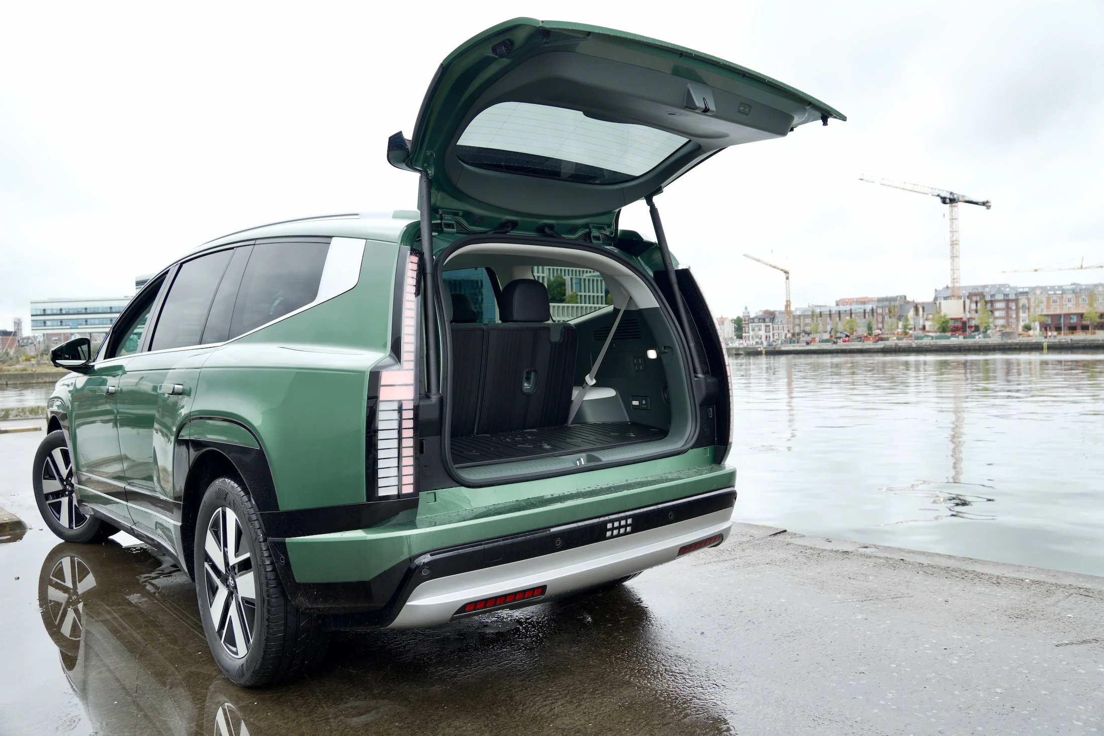 Hyundai Ioniq 9 MBB 496