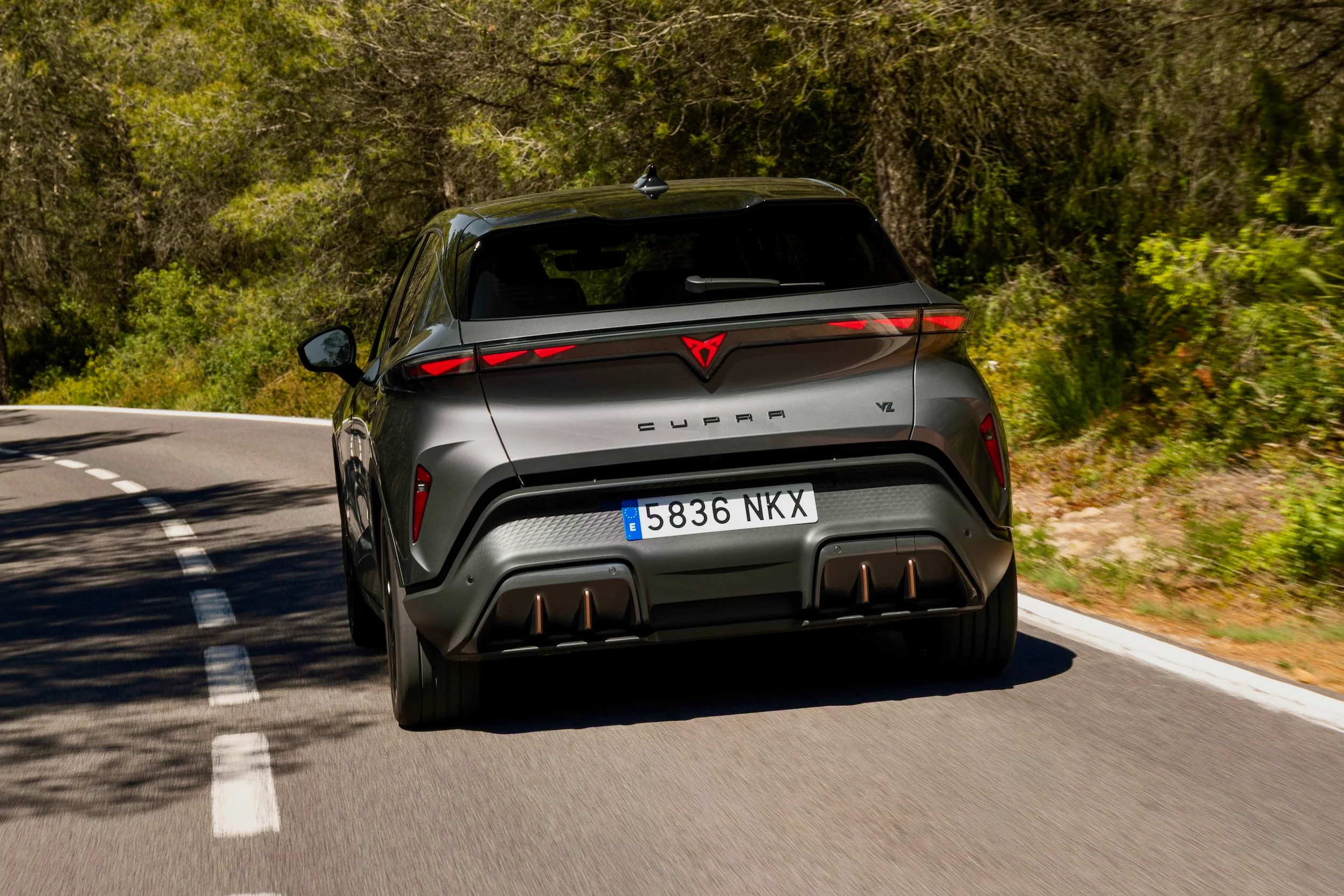 016 New-CUPRA-Raval-takes-to-the-streets-with-rebellious-electric-urban-spirit HQ