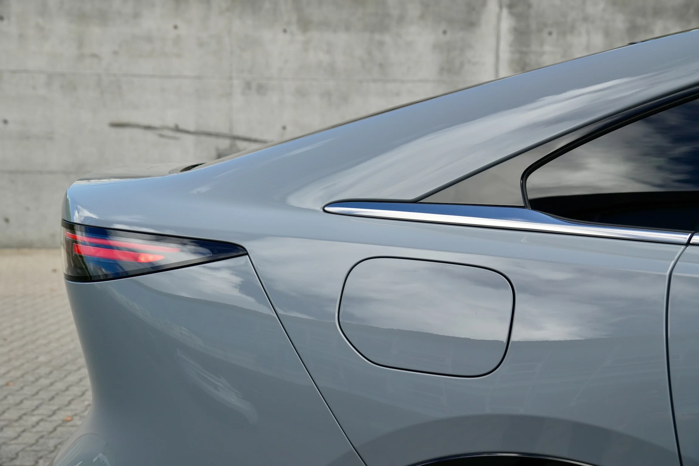 STORTEST Mazda 6e Tesla Model 3 VW ID.7 MBB5312