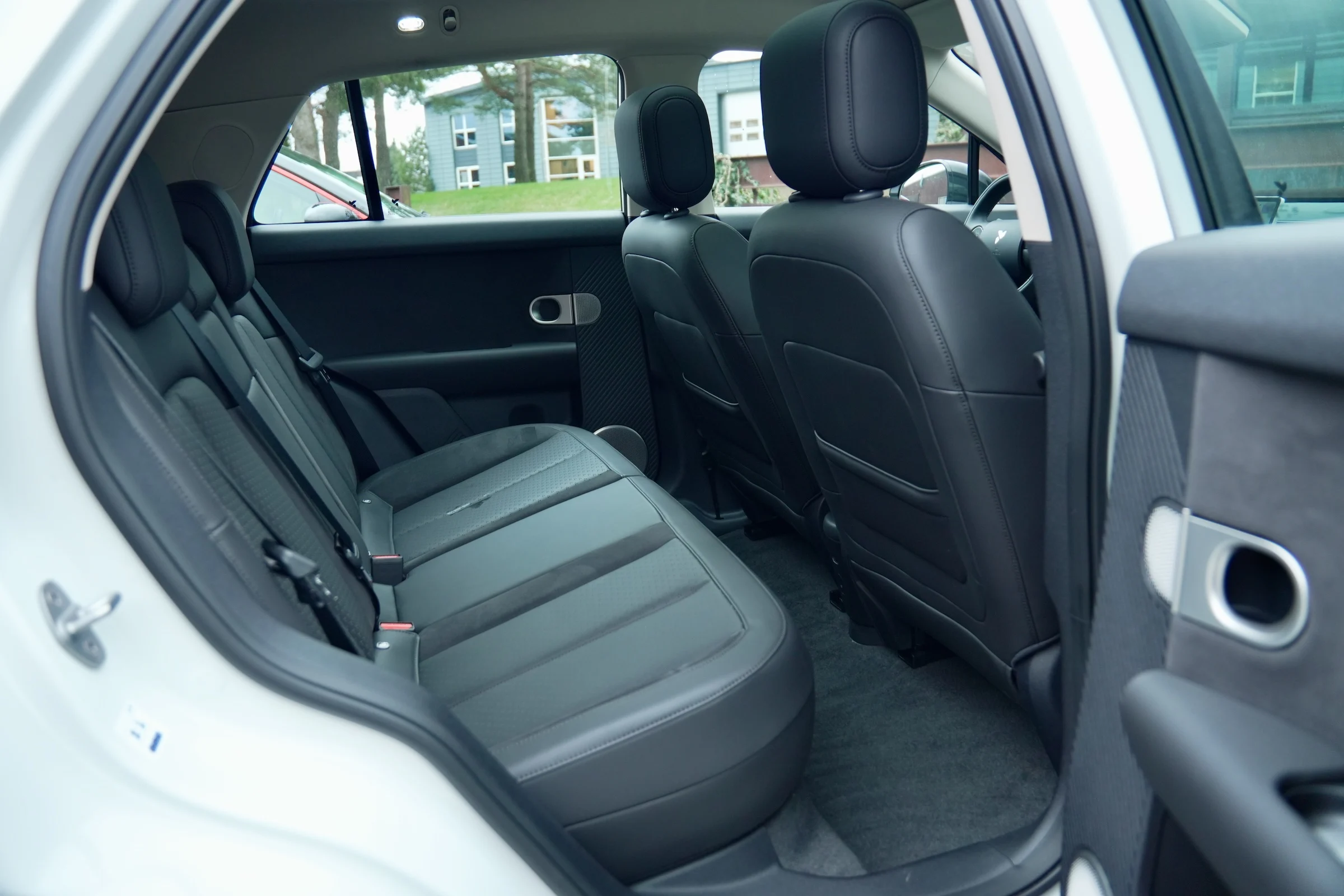 DUEL Firefly vs Renault 5 52 MBB 998