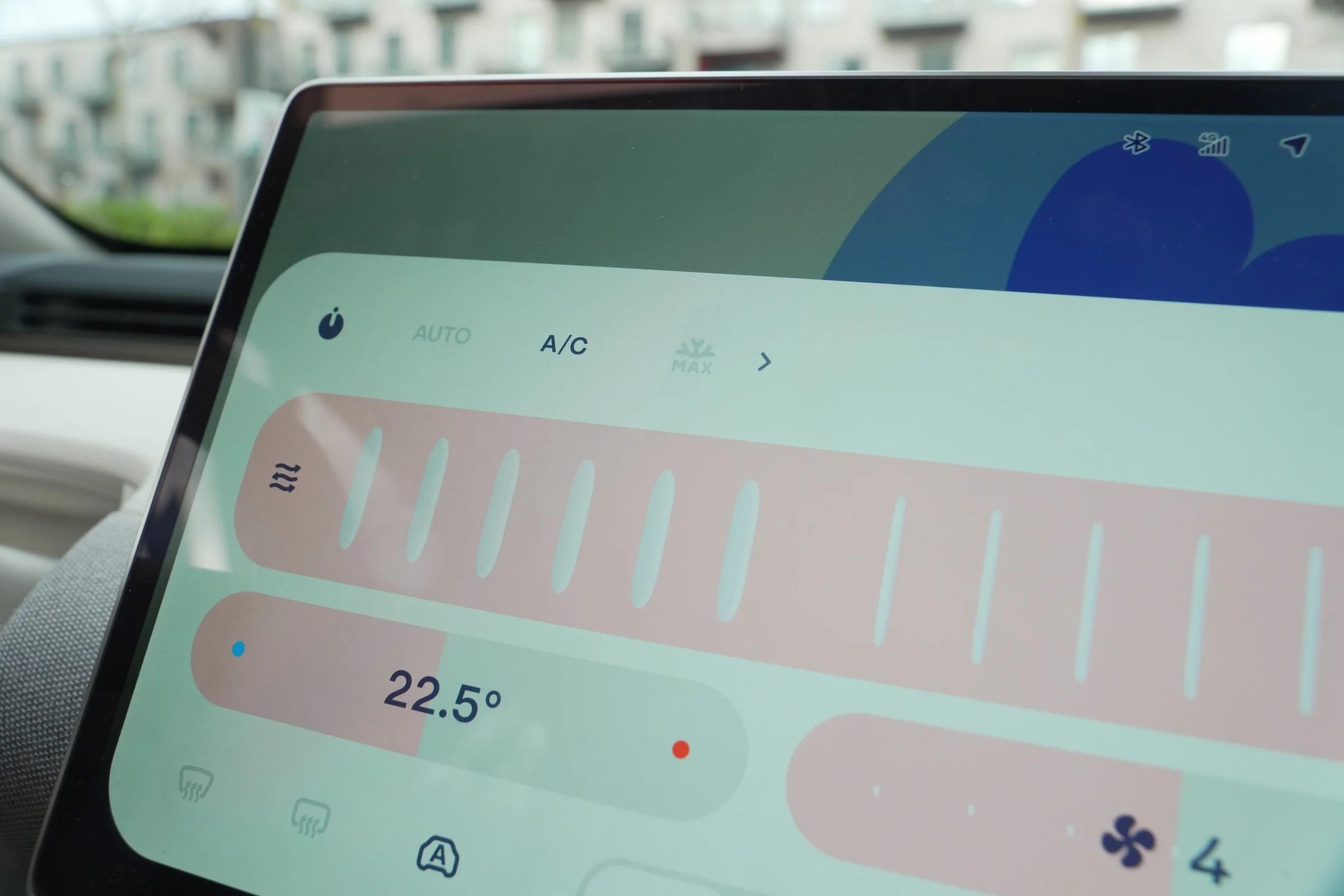 TEST Firefly MBB 670