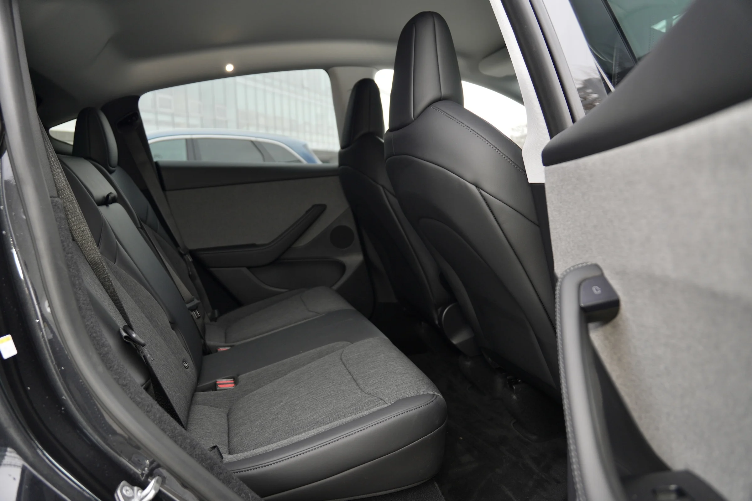 DUEL MGS6 EV vs Tesla Model Y Baghjuls MBB 553