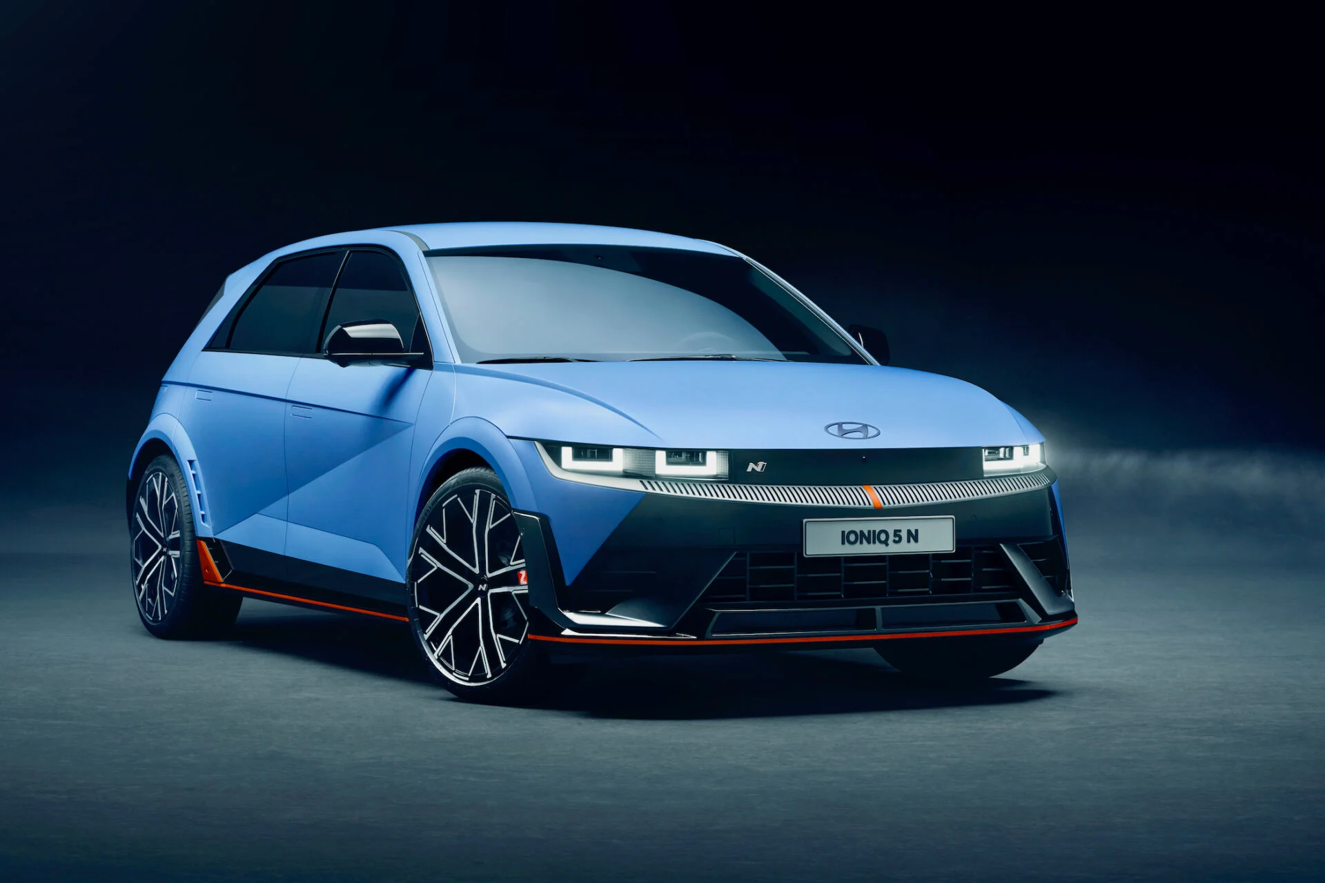 hyundai-ioniq-5-n-debut-goodwood-2023-studio-exterior-01