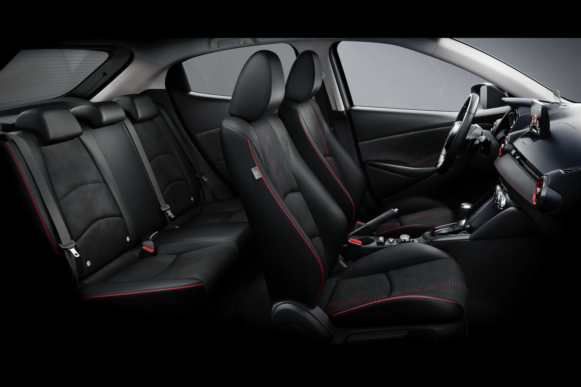 2023_mazda2_ag_int_2_highres