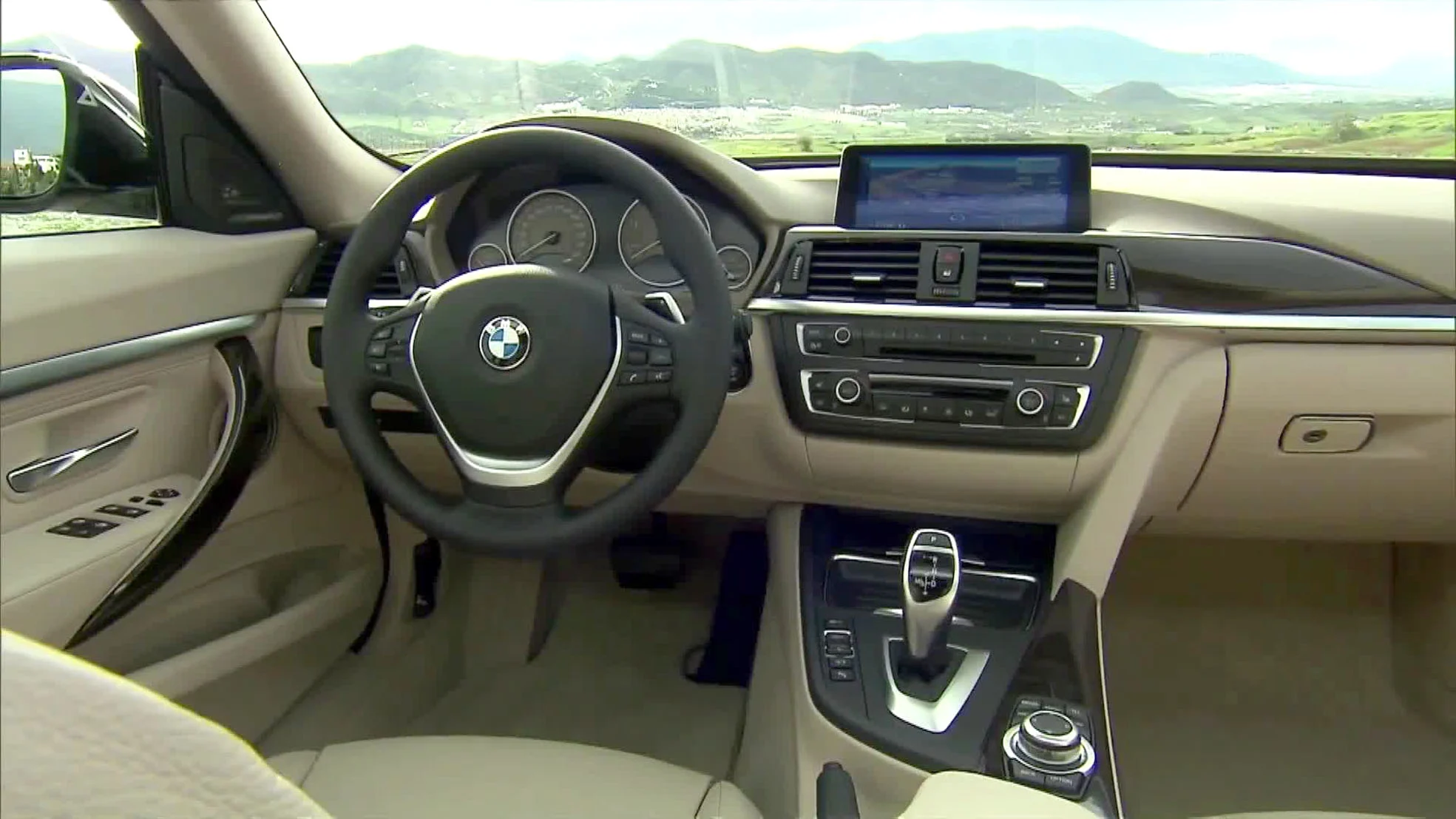 2014-BMW-3-Series-Gran-Turismo-interior-steering-wheel.jpg