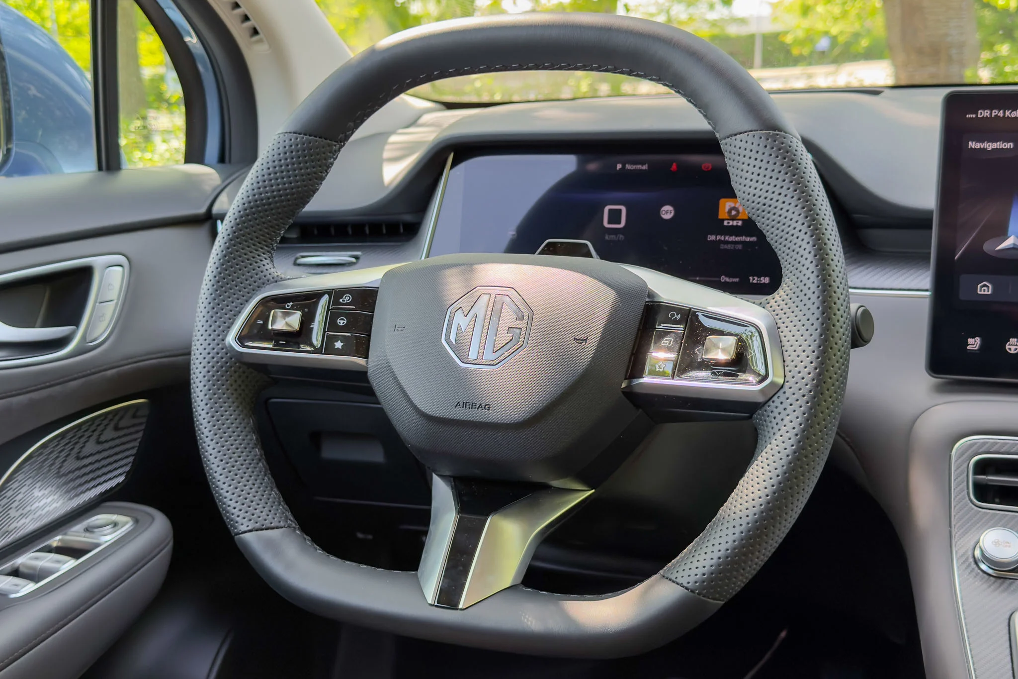 MGS6 EV PERFORMANCE - Interiør-4