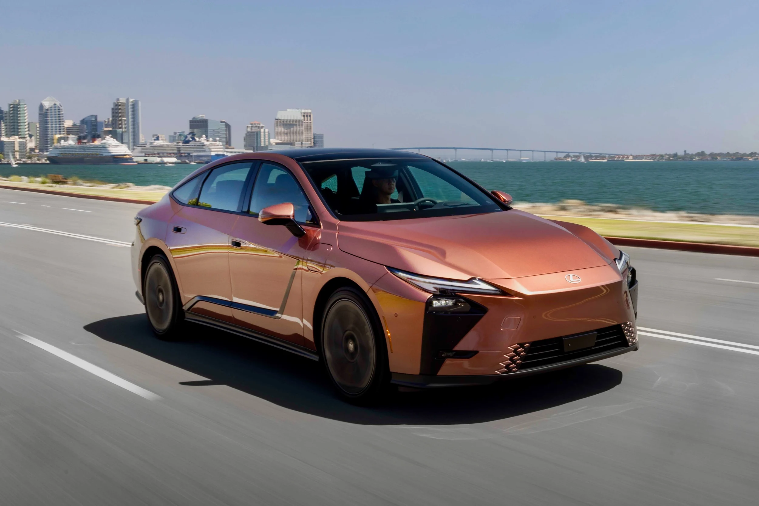 lexus es500e luxury soniccopper black 07