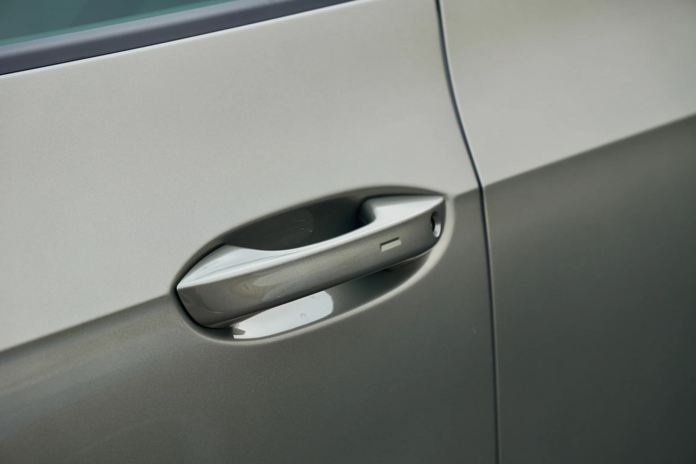 Kia EV4 LR vs VW ID.3 Max+ MBB040