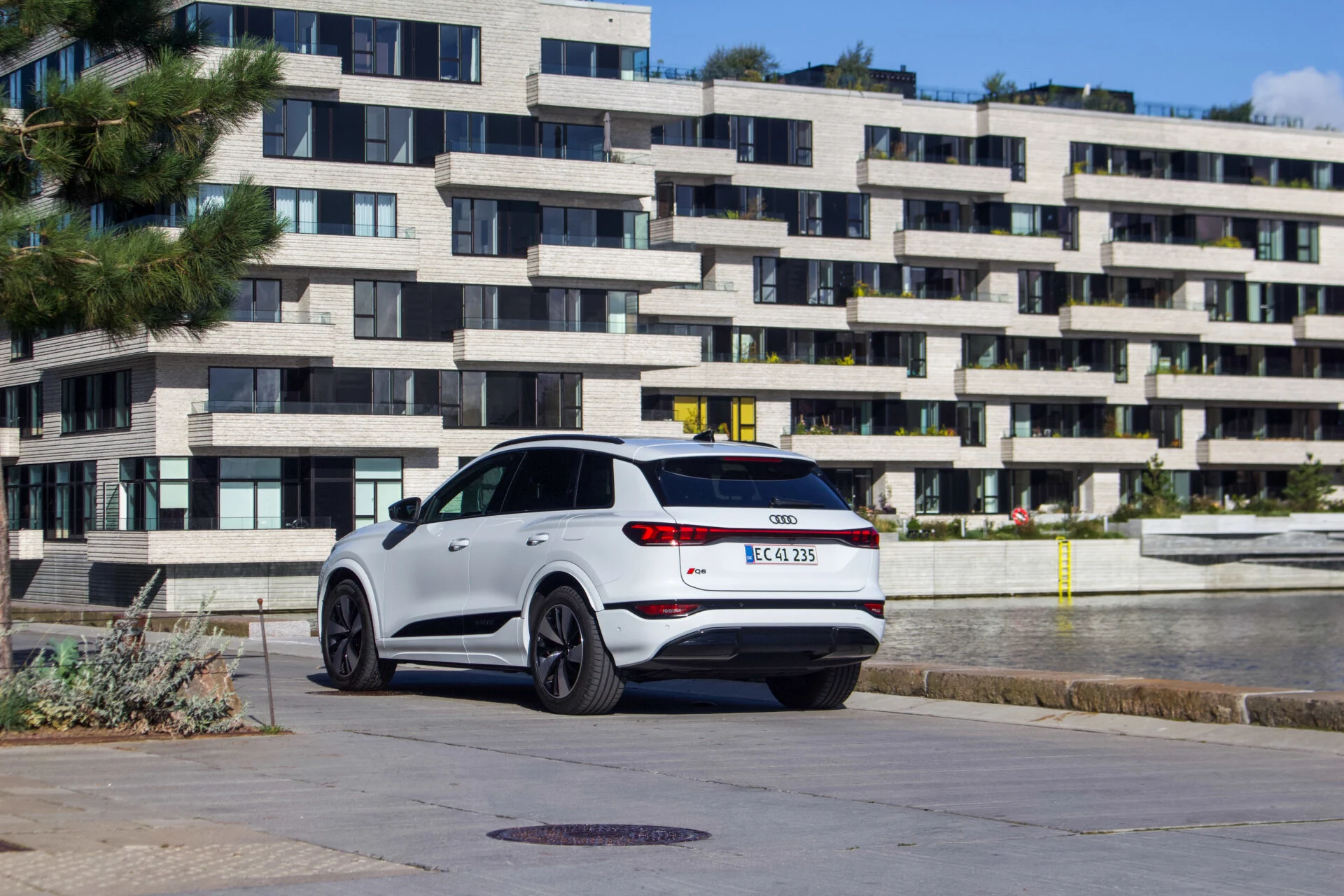 Audi Q6 E-Tron Ultra Quattro-21