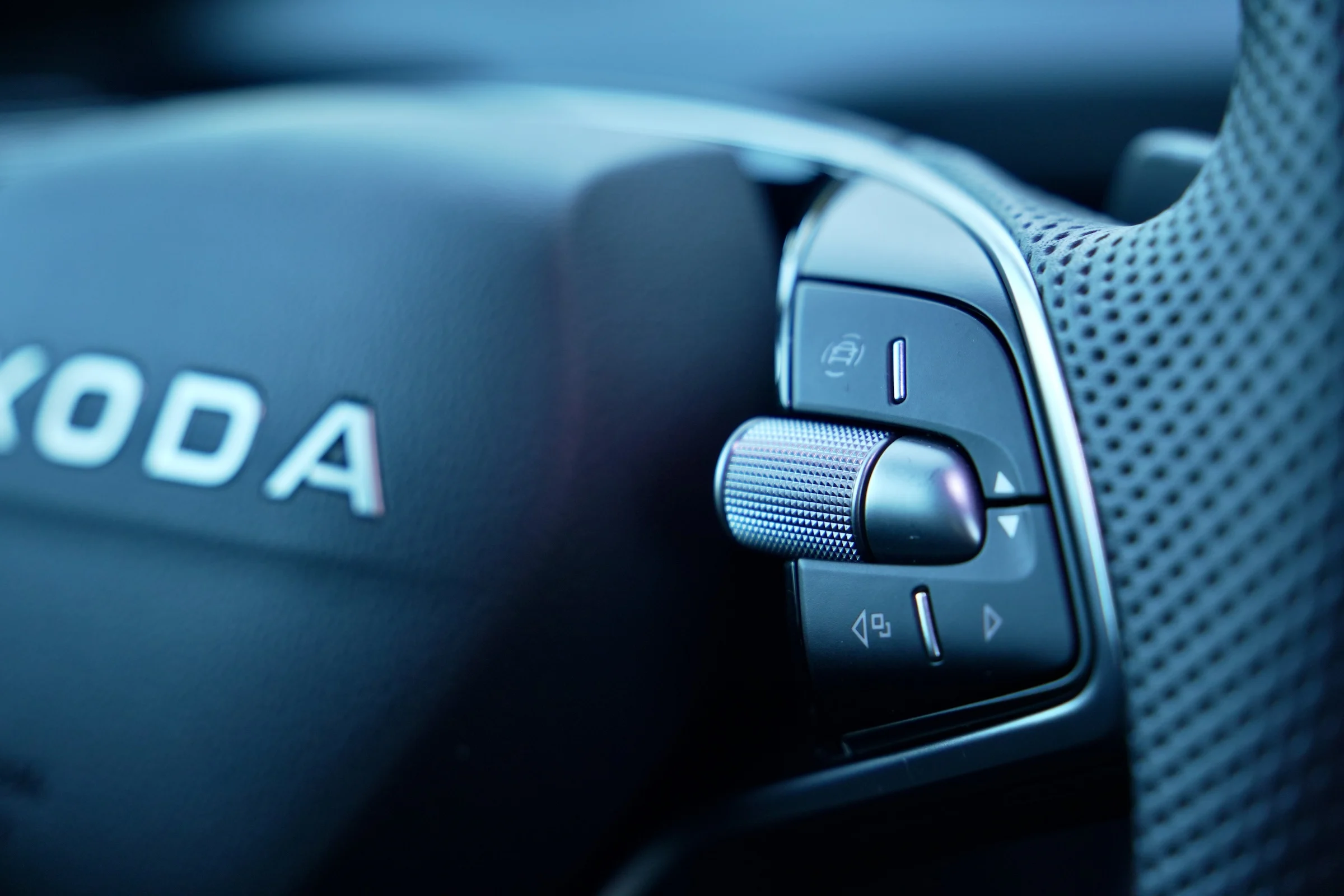 TEST Skoda Enyaq RS Coupé MBB 424