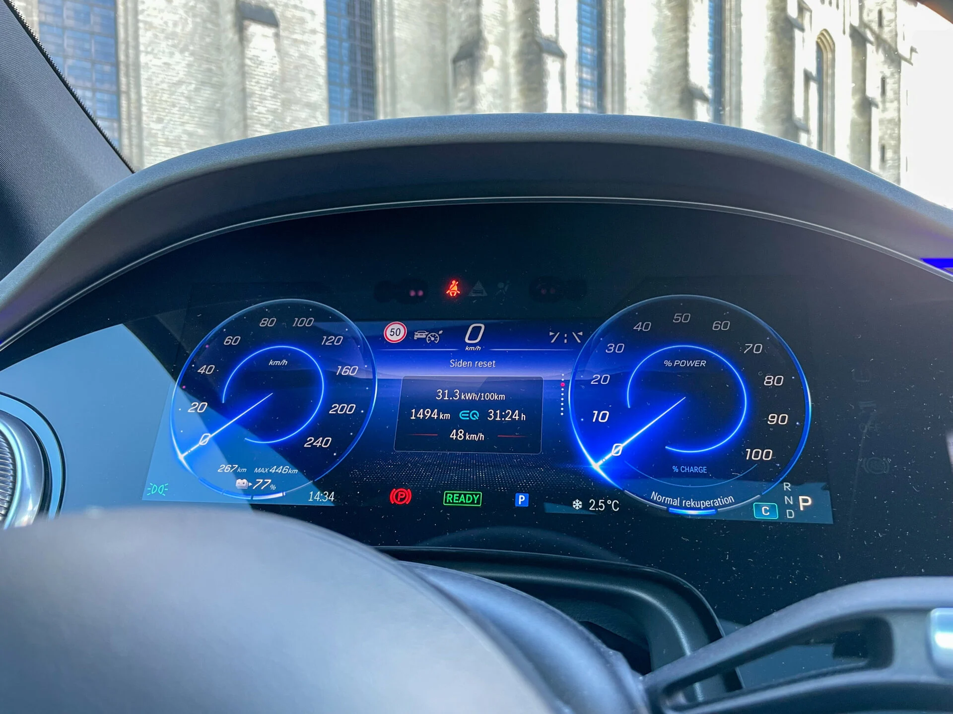 Mercedes-Benz EQS SUV-54