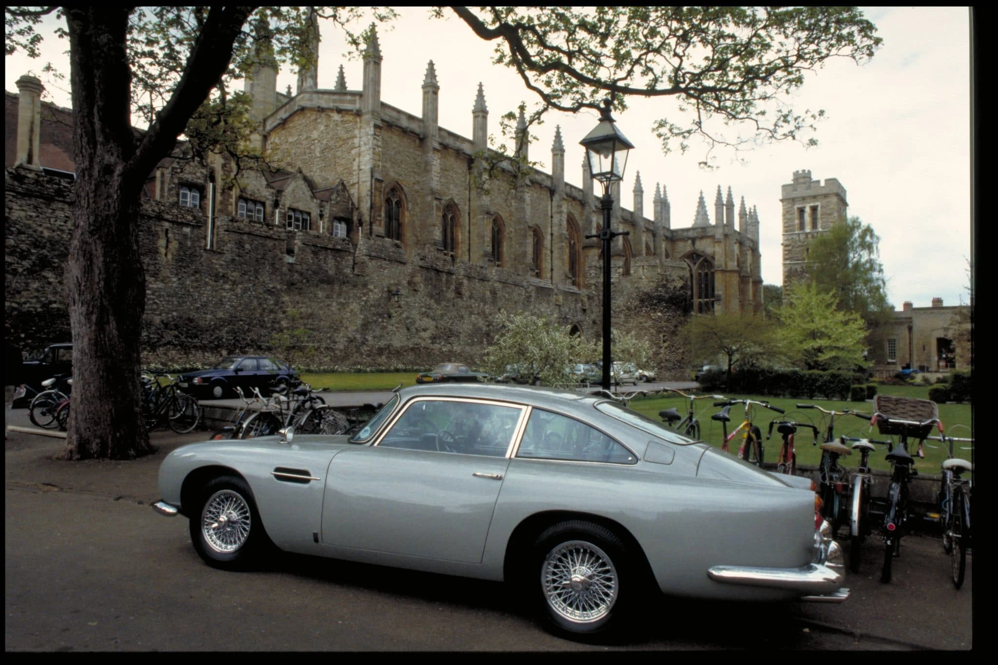 Goldfinger DB5 Contunation_ (2)