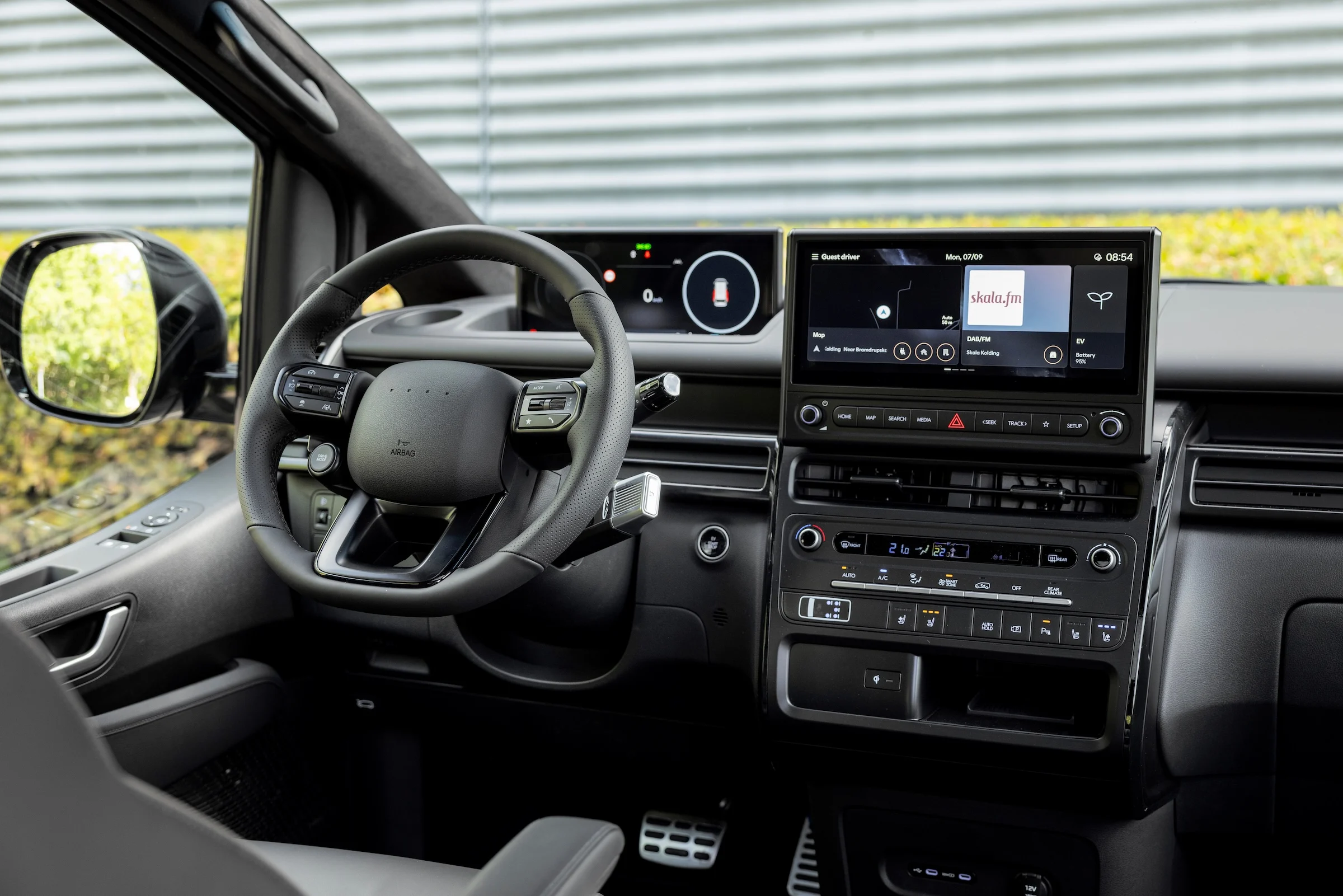 hyundai staria 62A3454