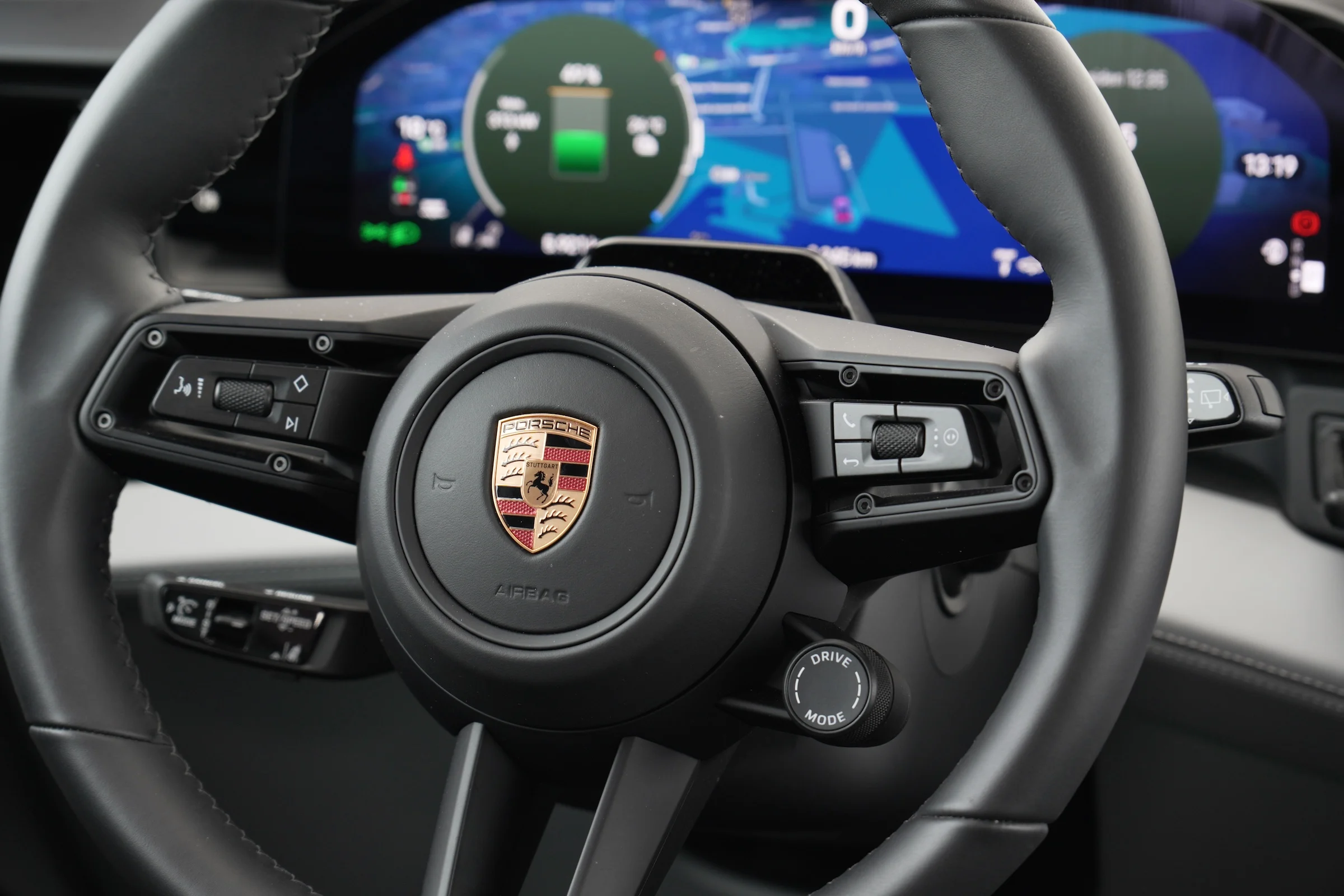 TEST Porsche Cayenne Electric 2366