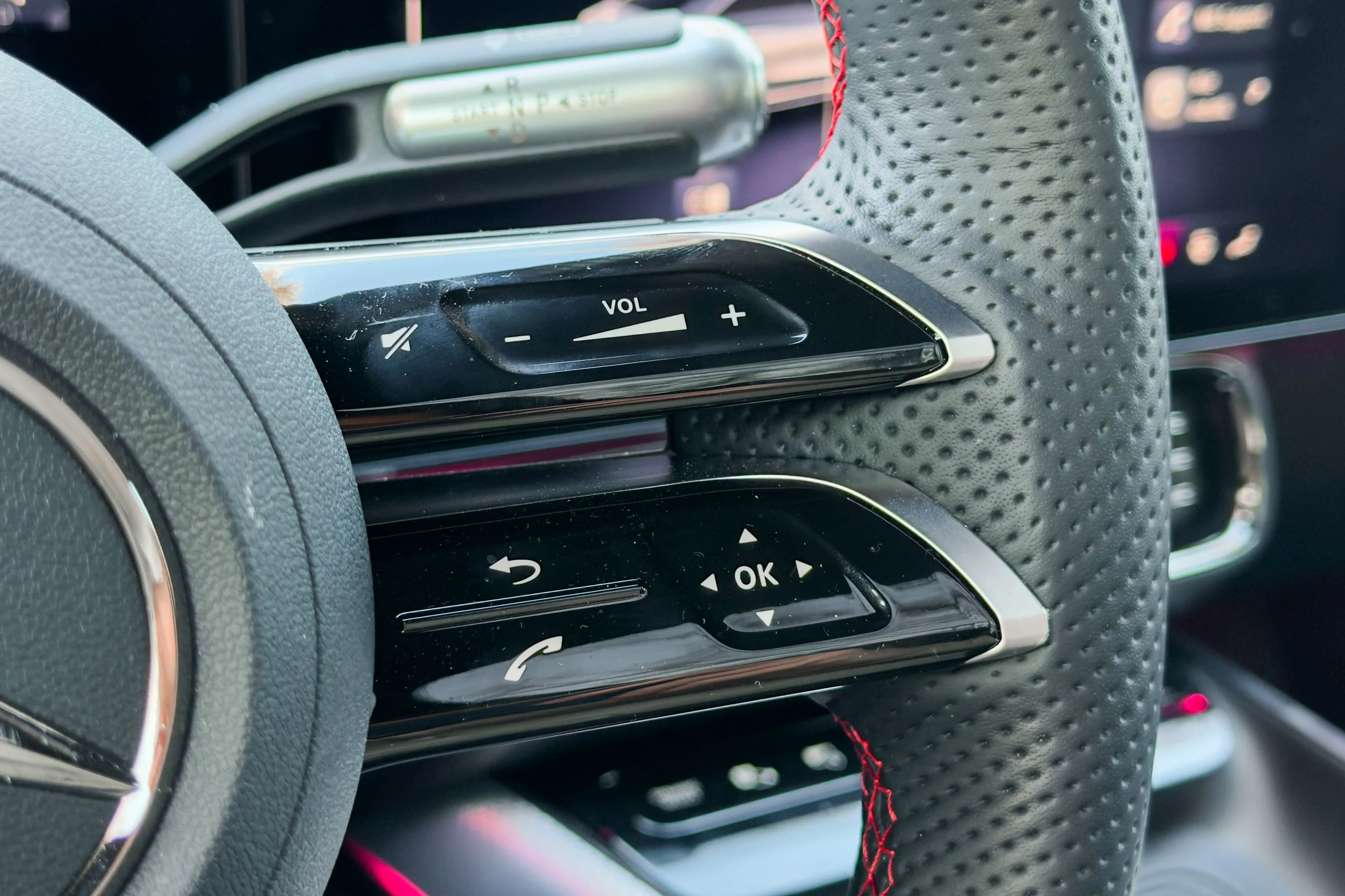 Mercedes-Benz CLA EQ-14