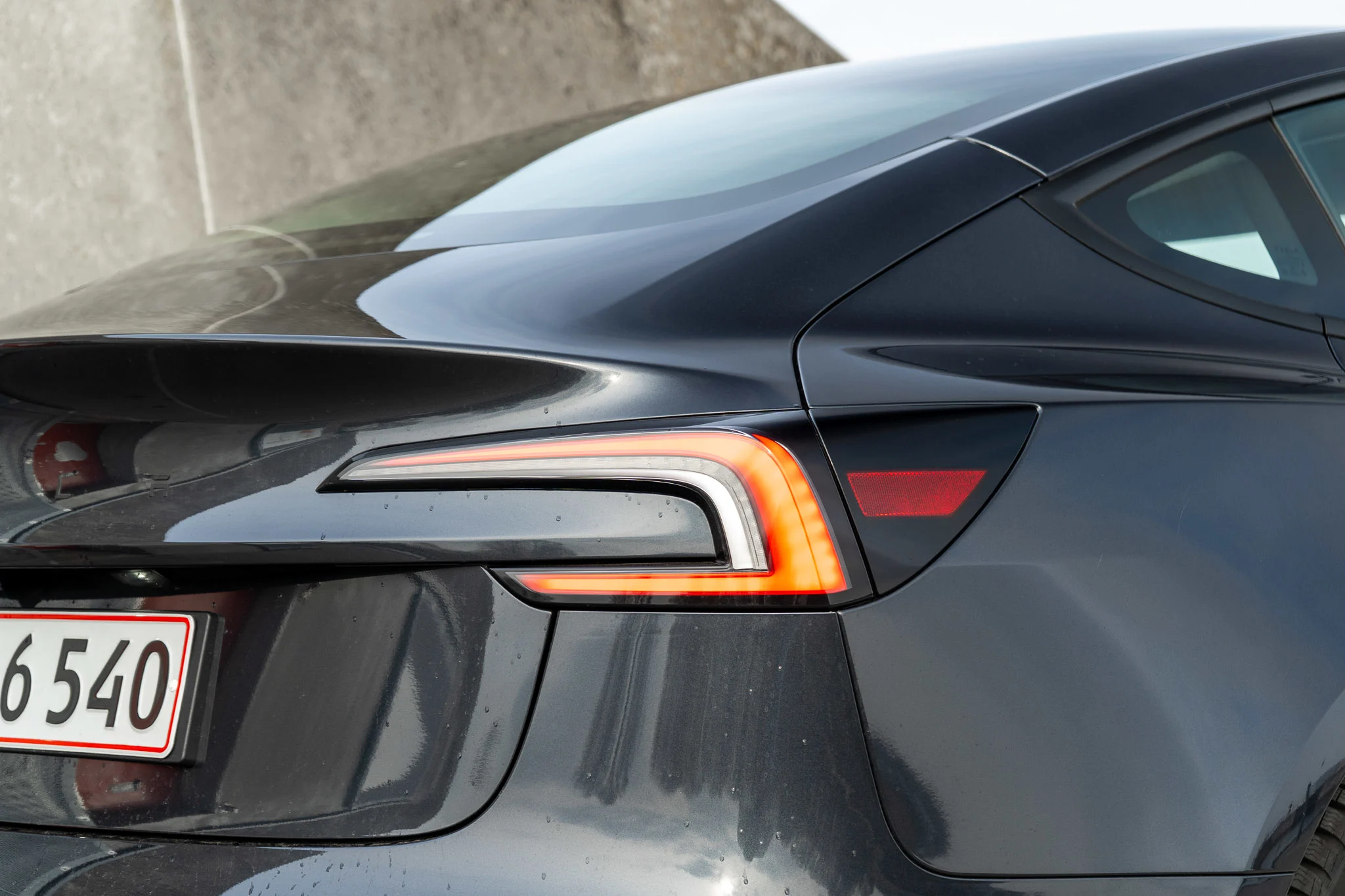 Tesla Model 3 RWD-24