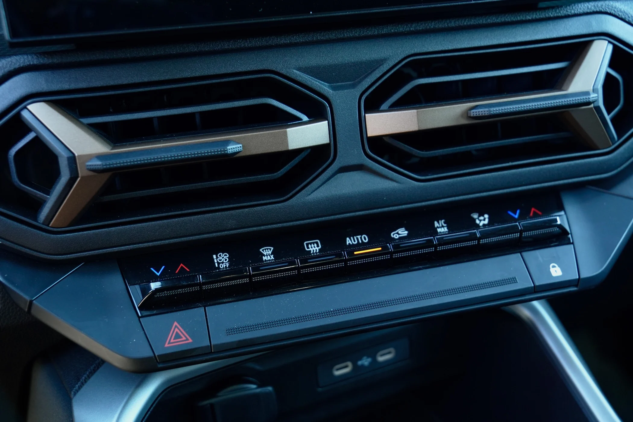 TEST Dacia Bigster Hybrid MBB 03905