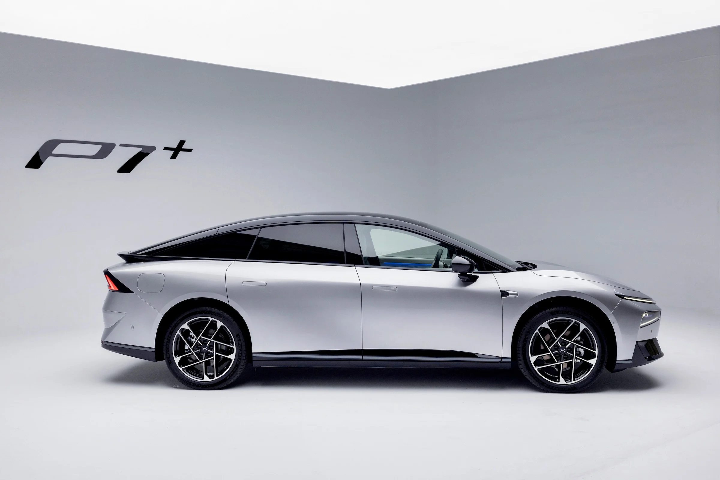 XPeng P7+ 834-opq4129605584