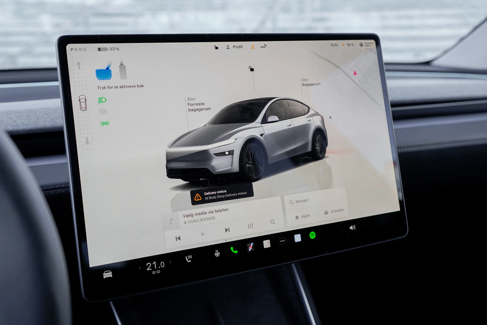 Tesla Model Y -16