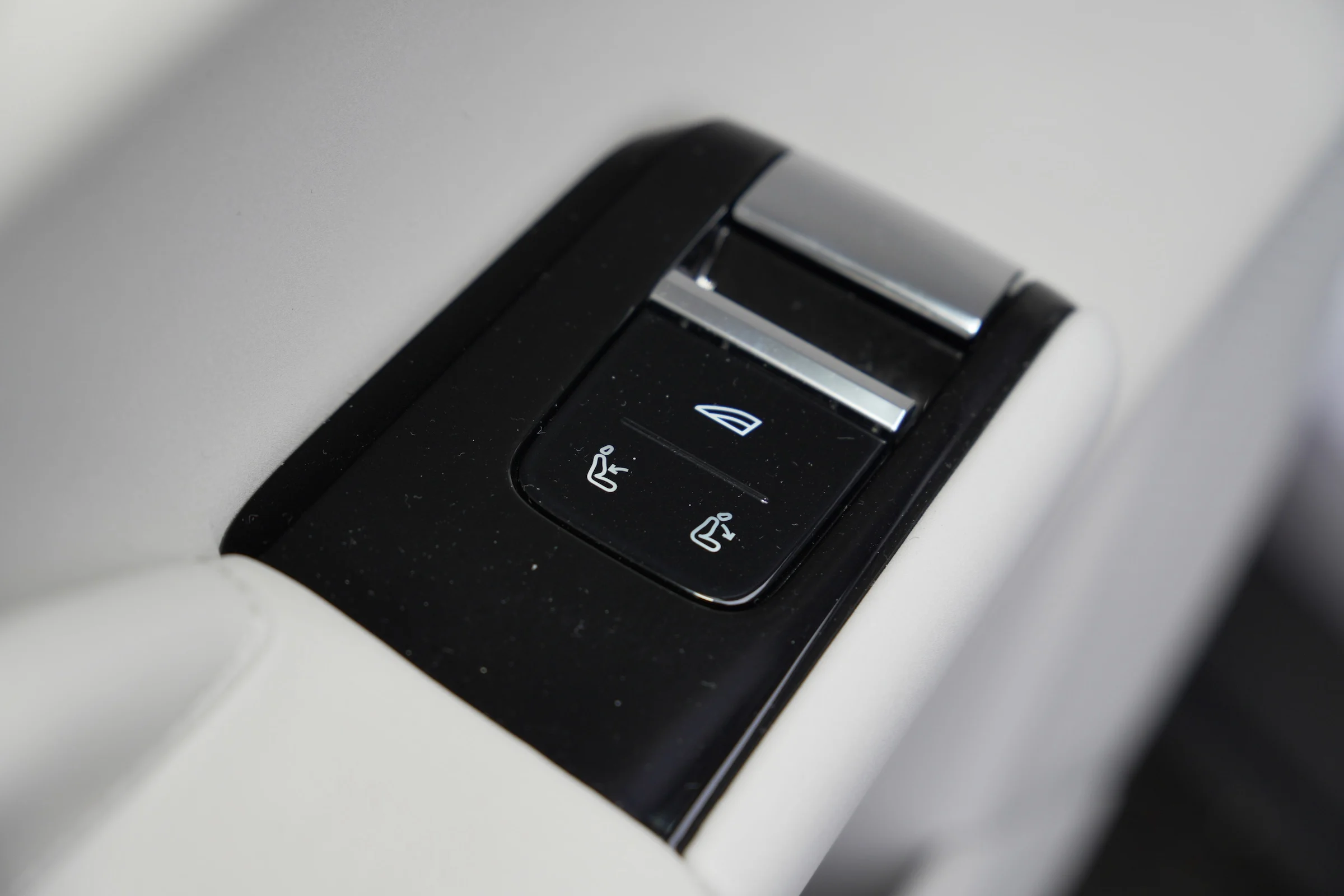 TEST Volvo ES90 RWD MBB 430