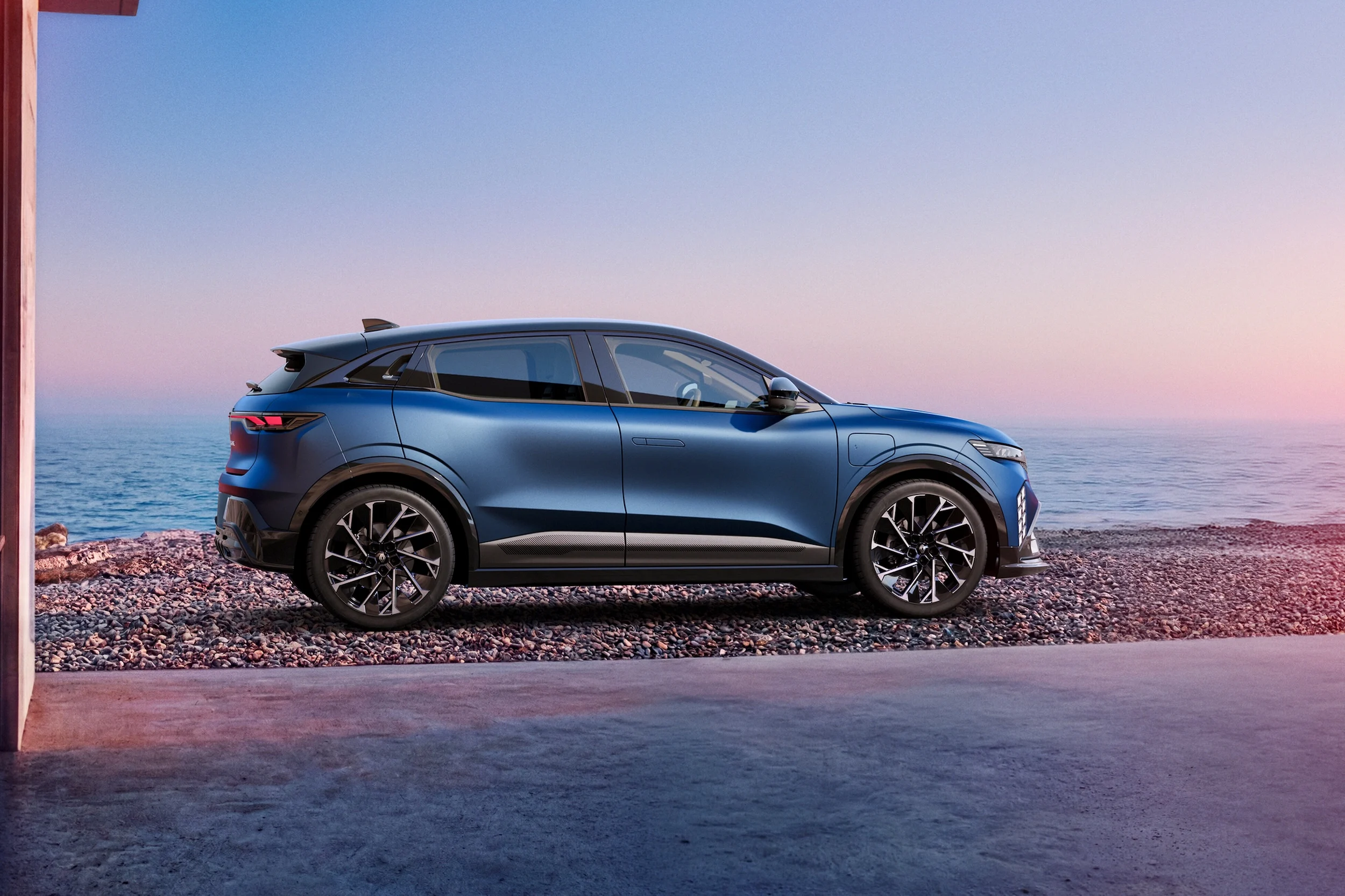 New-Renault-Megane-E-Tech-electric-7