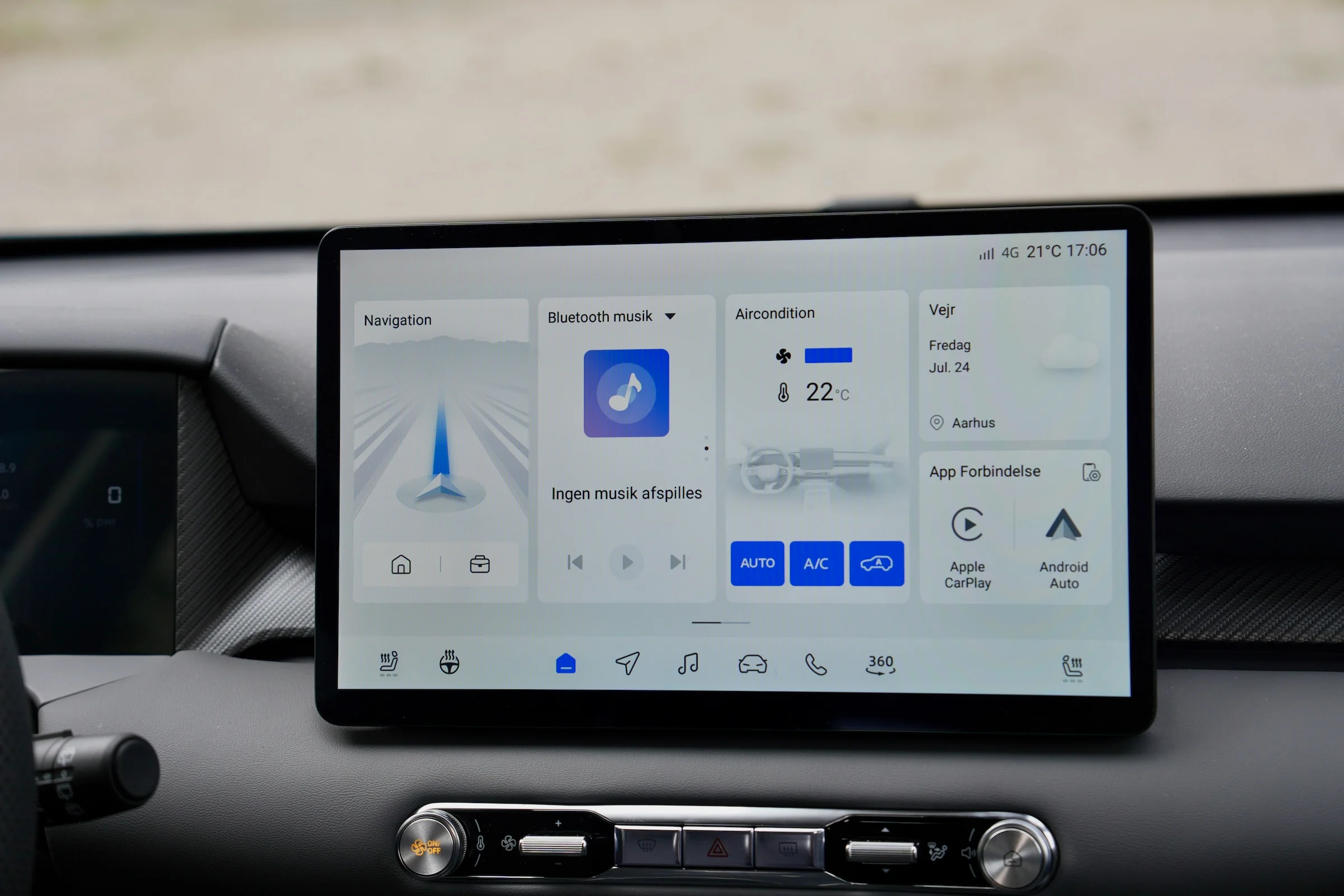 TEST MG4 EV Extended Range Luxury 2193