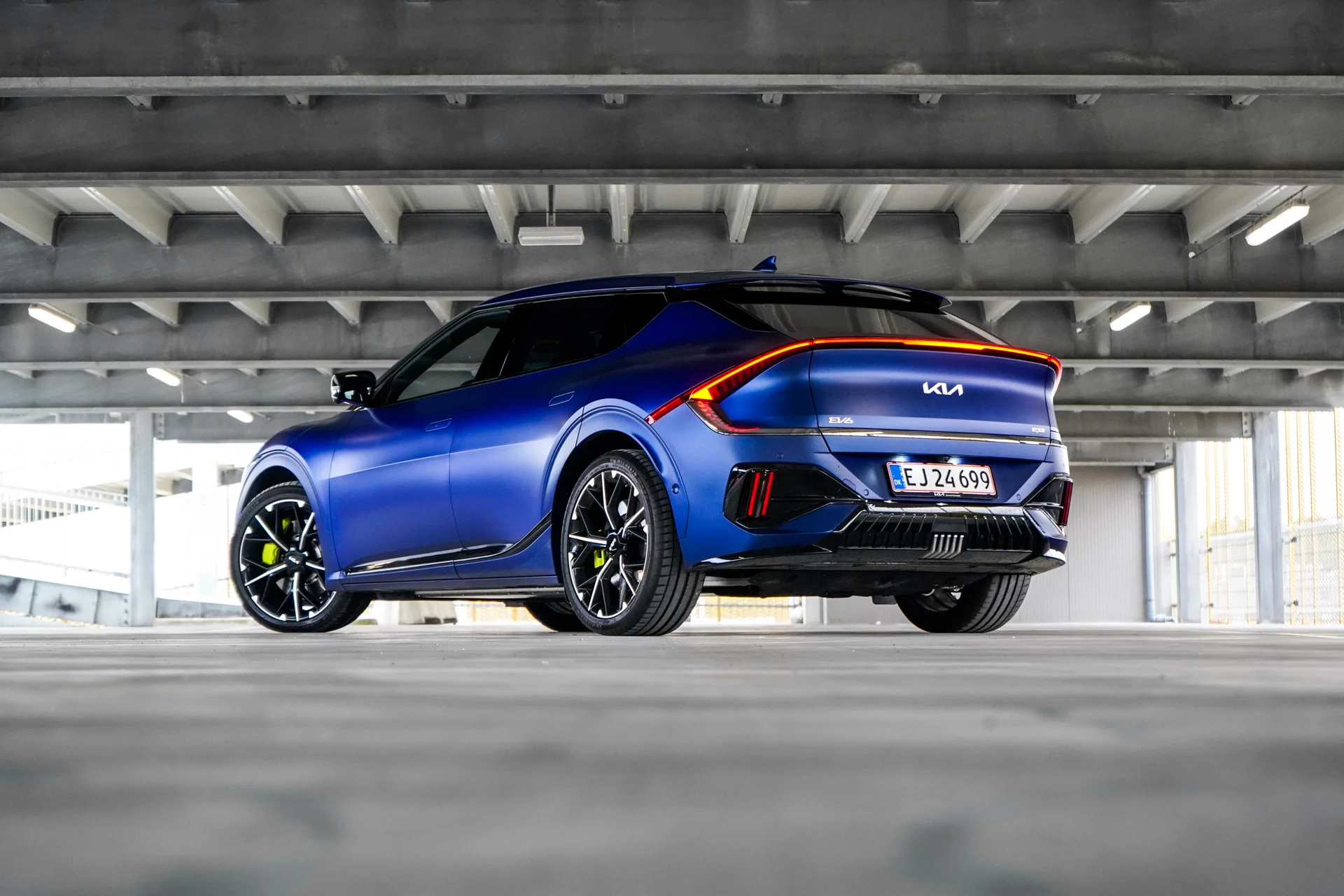 Kia EV6 GT-18