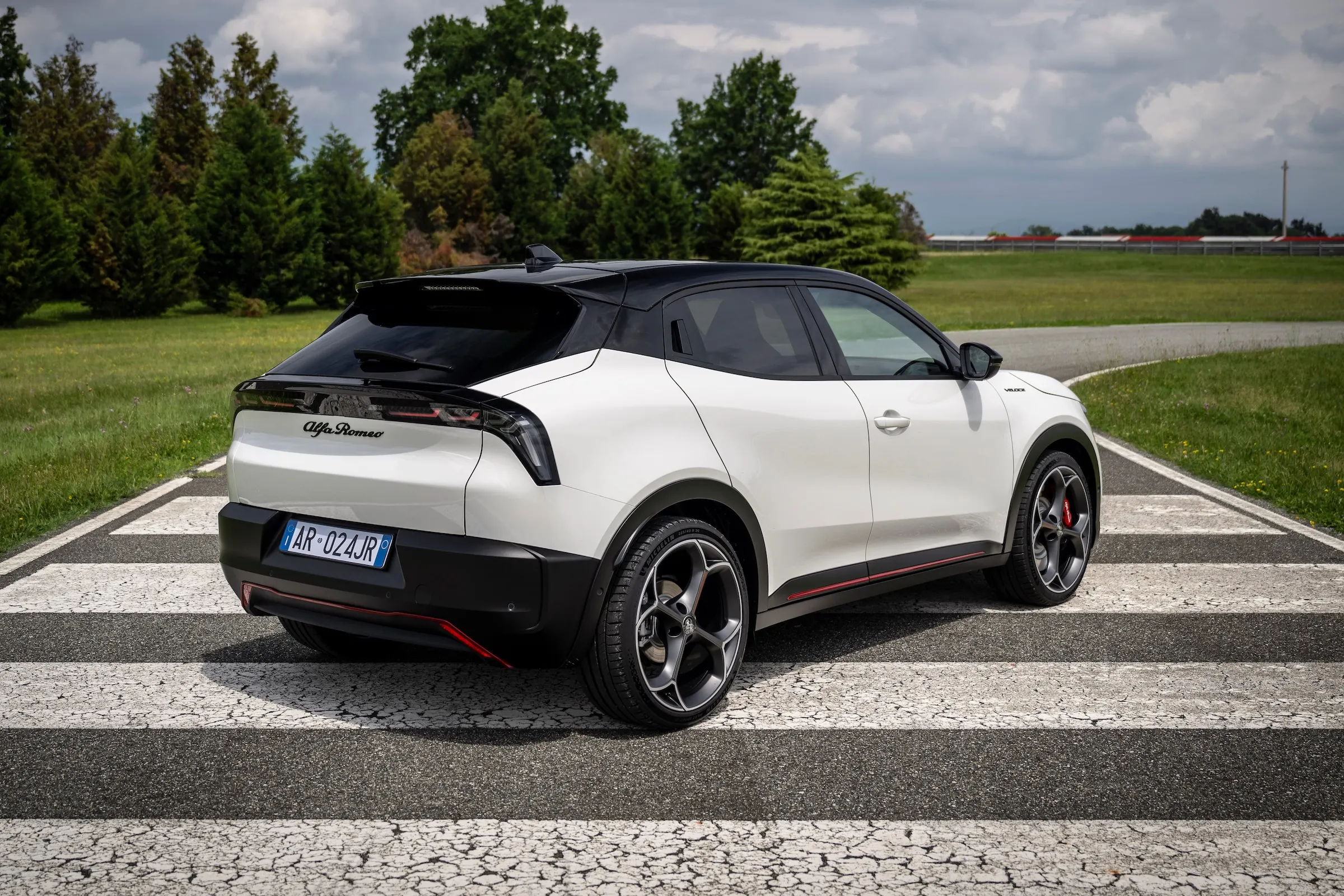 Alfa Romeo Junior - Static(16)