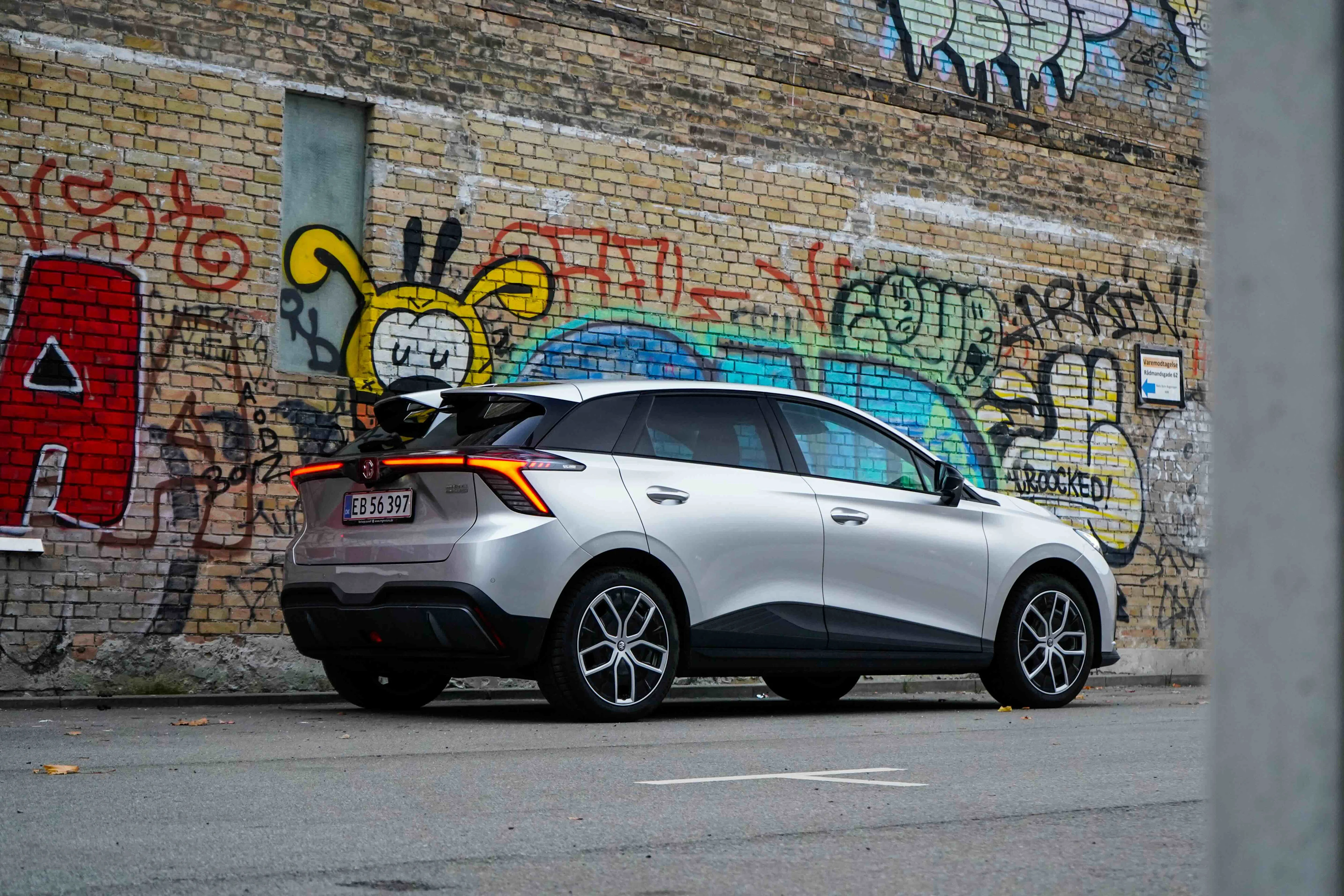 MG4 Extended Range-08