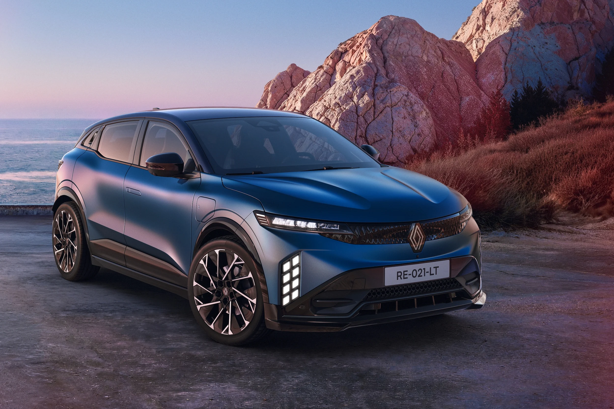 New-Renault-Megane-E-Tech-electric-1