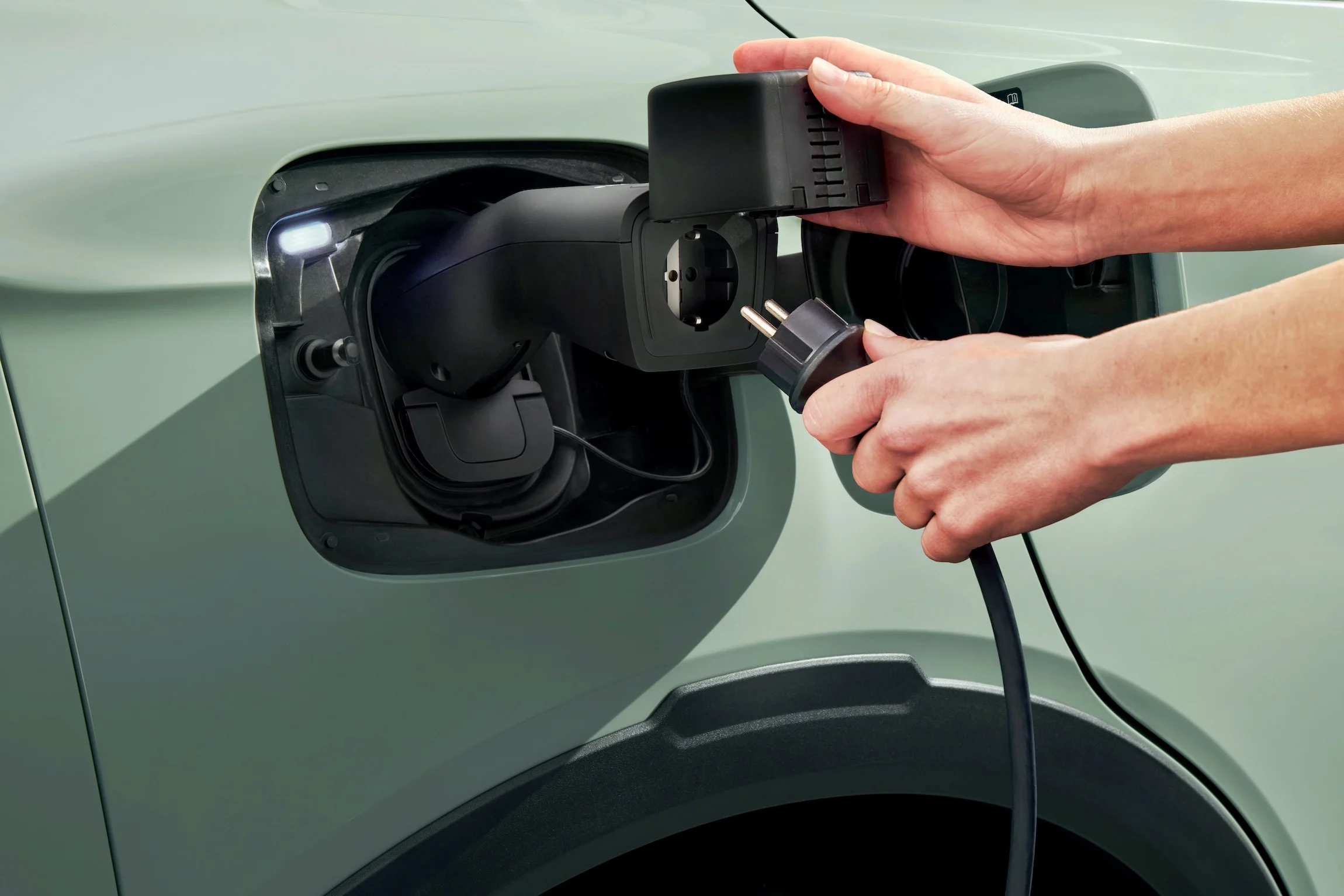 Elroq PowerDelivery adapter2 f7d586de