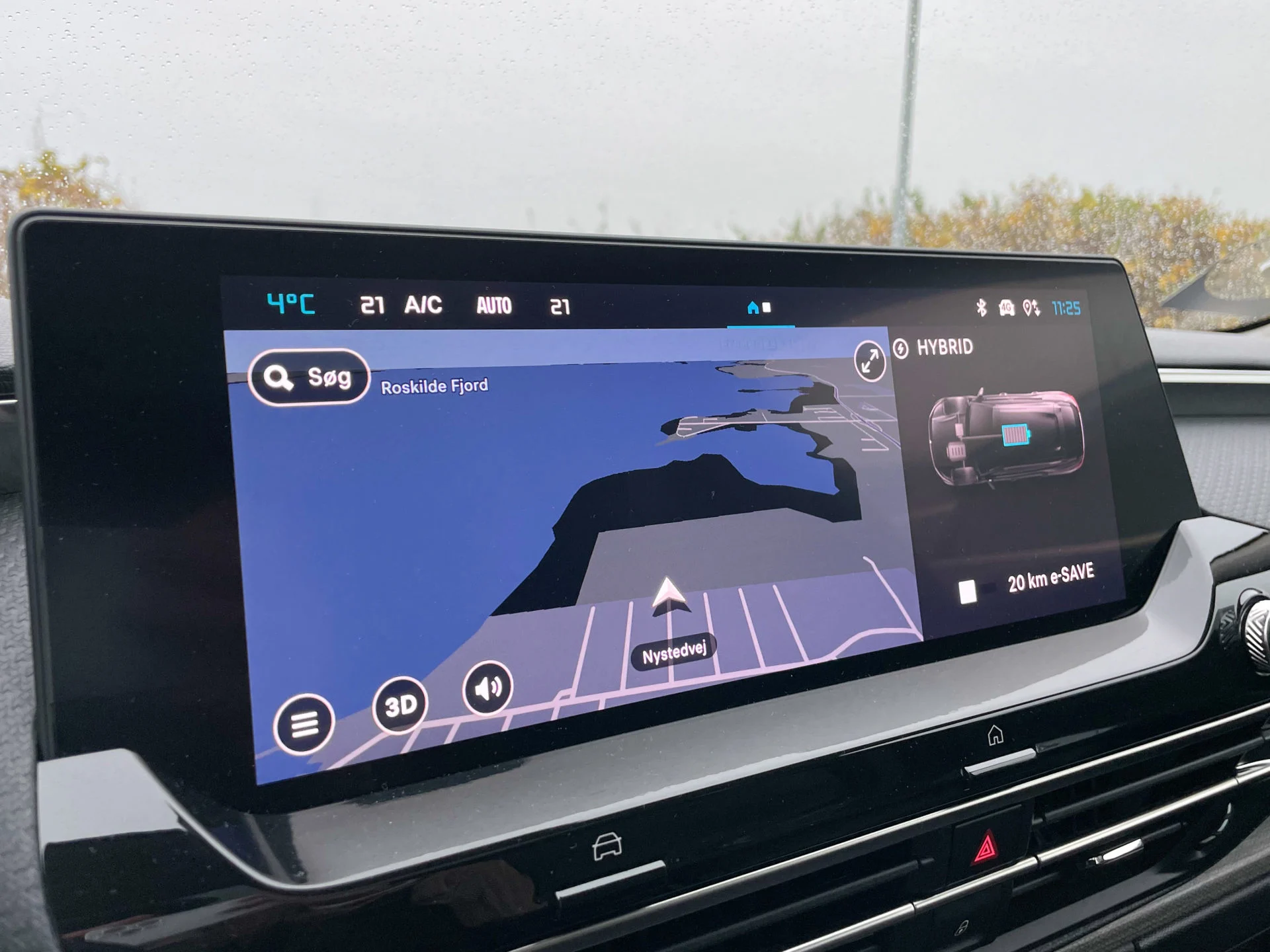 Kia Sportage vs. Citroen C5 X-58