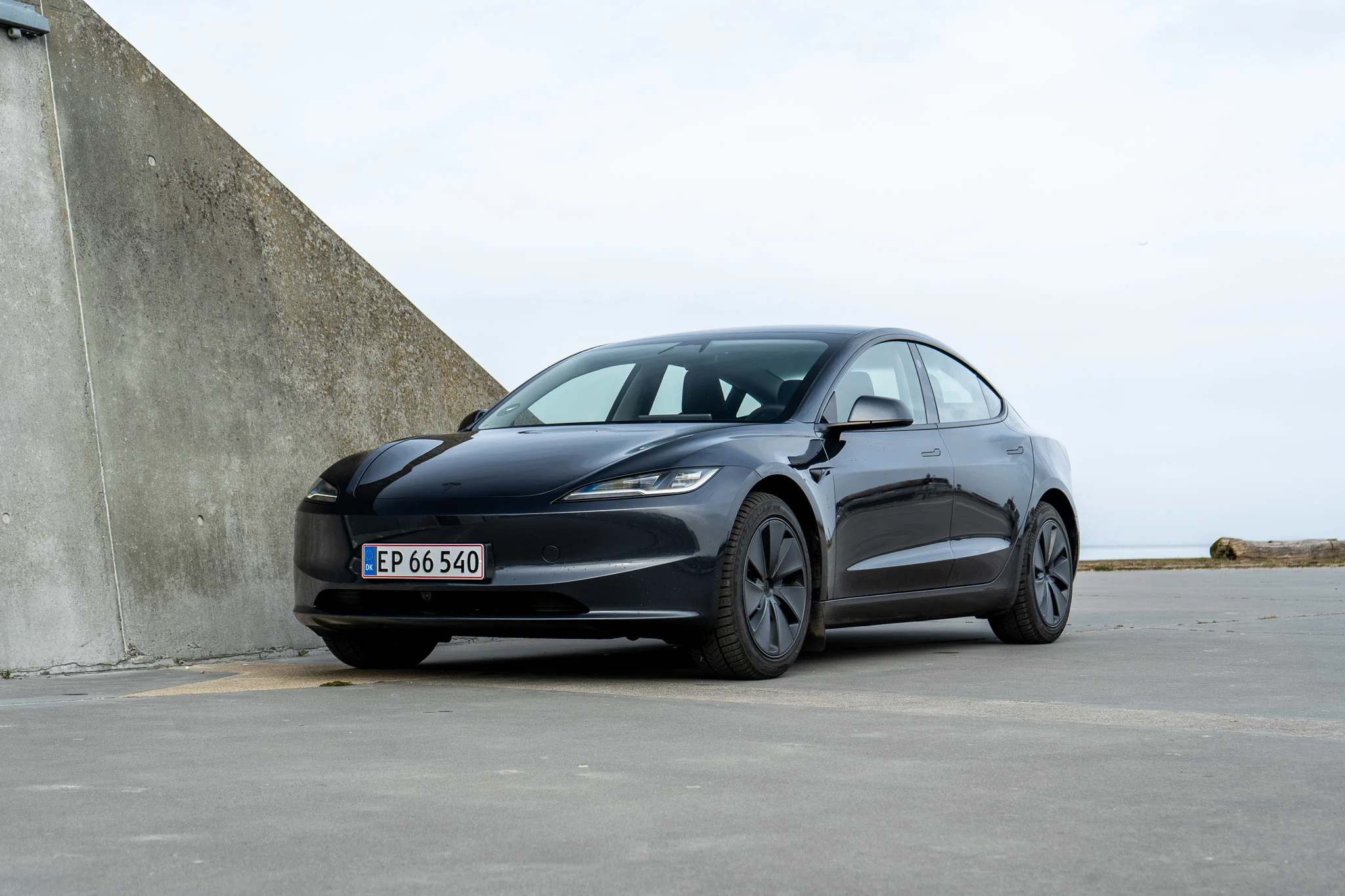 Tesla Model 3 RWD-23