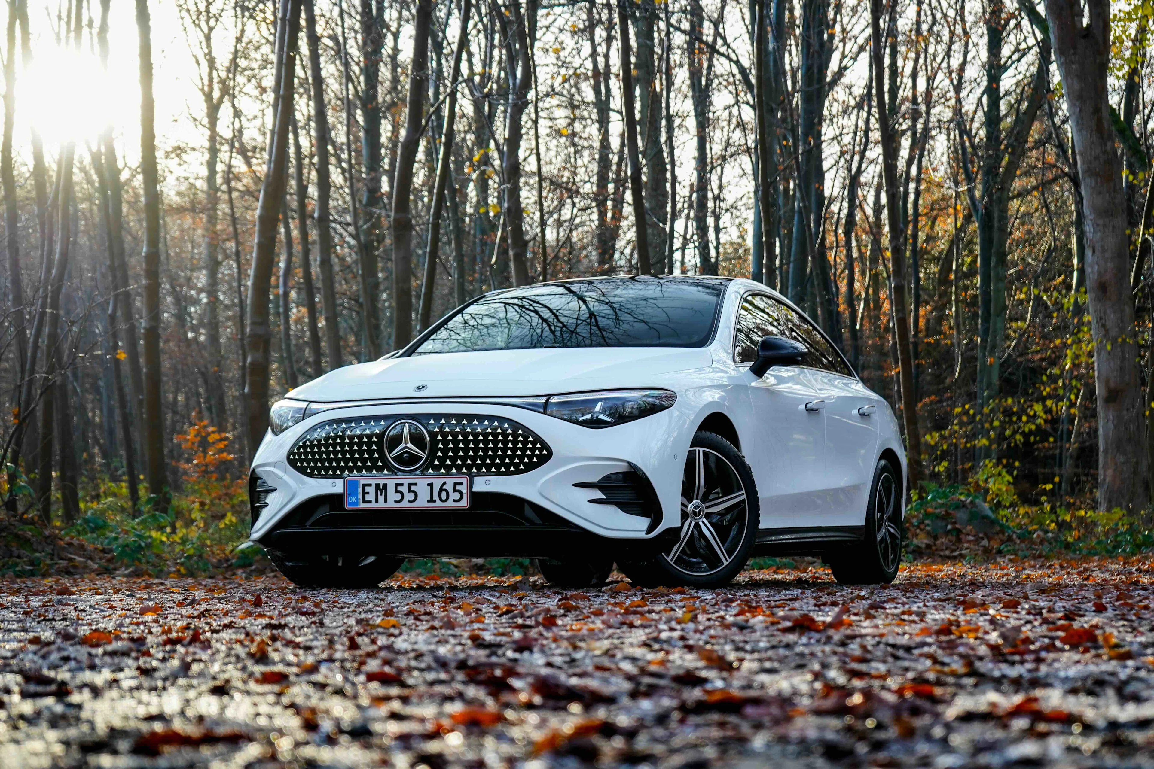 Mercedes-Benz CLA EQ-08