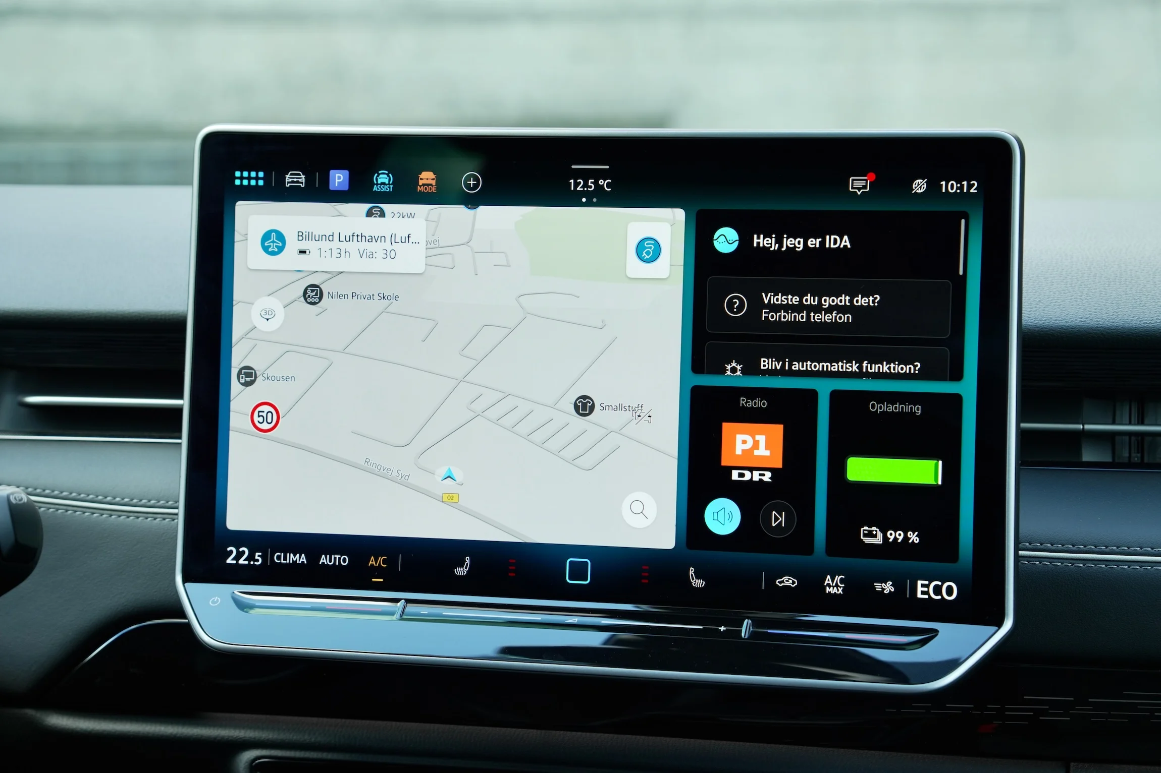 STORTEST Mazda 6e Tesla Model 3 VW ID.7 MBB5216