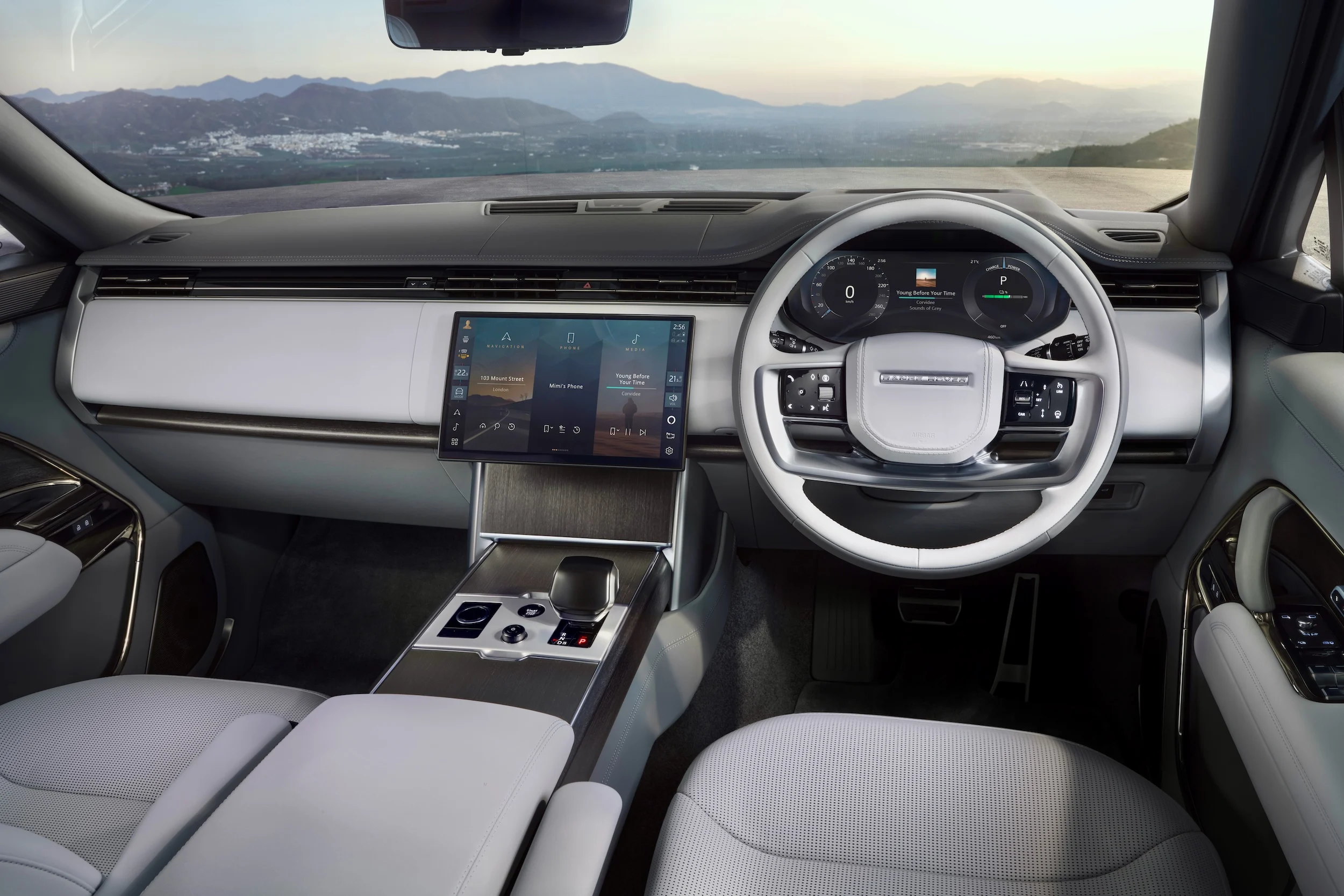 RANGE ROVER ELECTRIC INTERIOR 02 09 26 1
