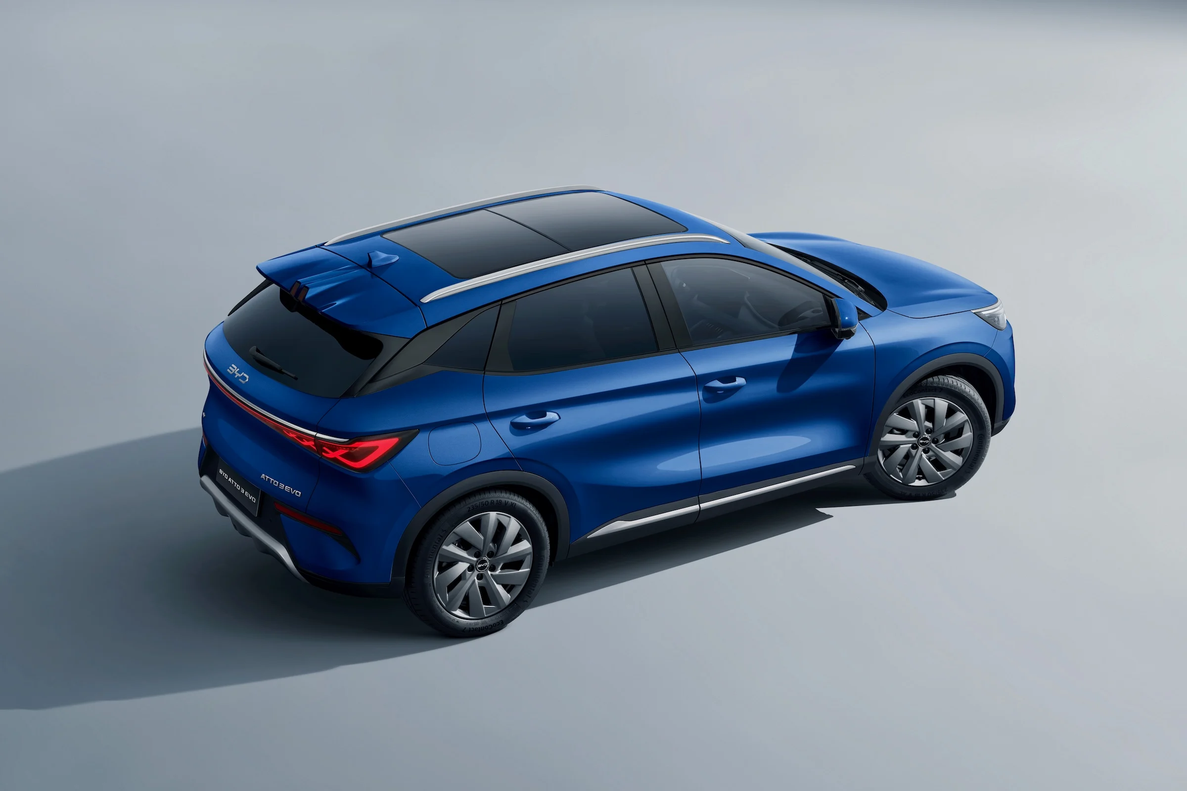 06-ATTO3 LHD Exterior Right-Rear-65deg download JPG