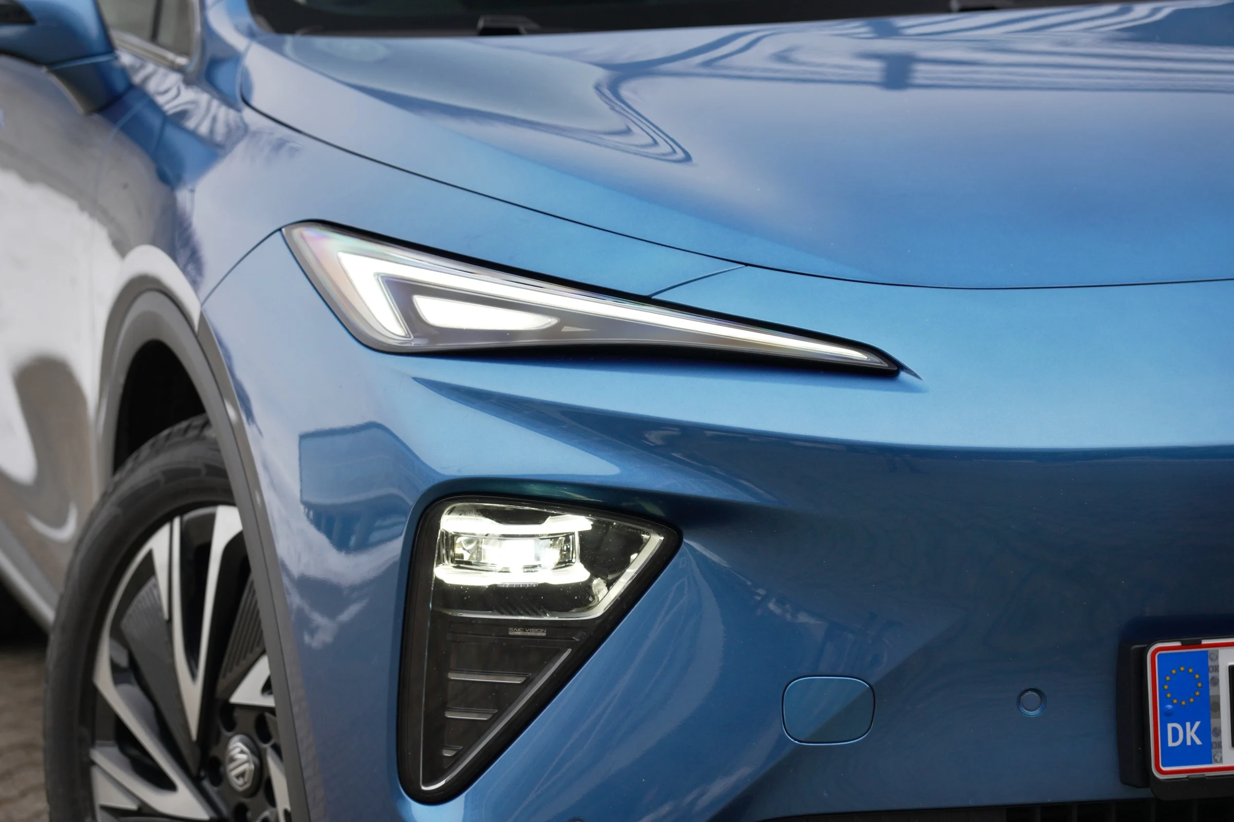 DUEL MGS6 EV vs Tesla Model Y Baghjuls MBB 471