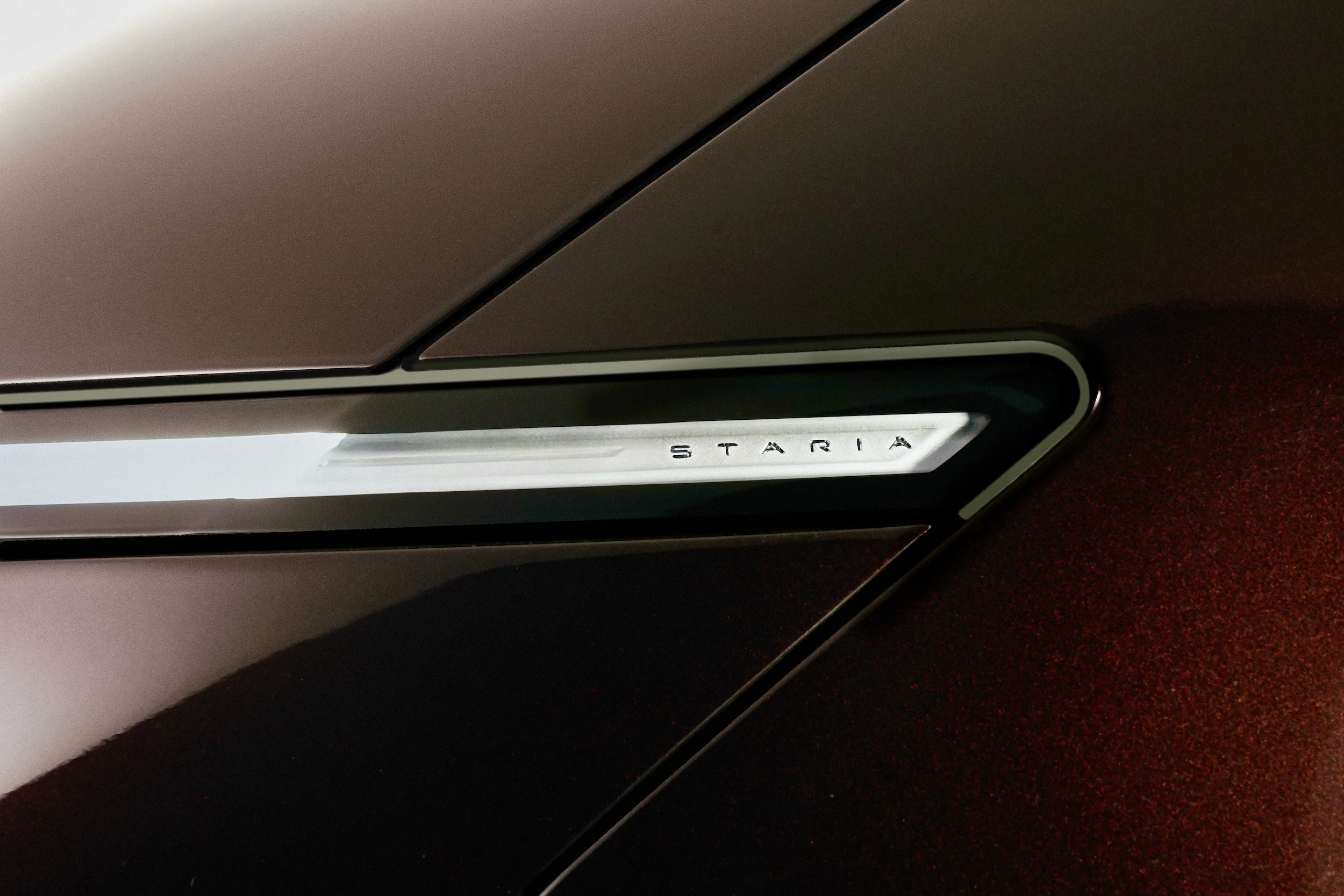 hyundai-staria-electric-0126-details-02