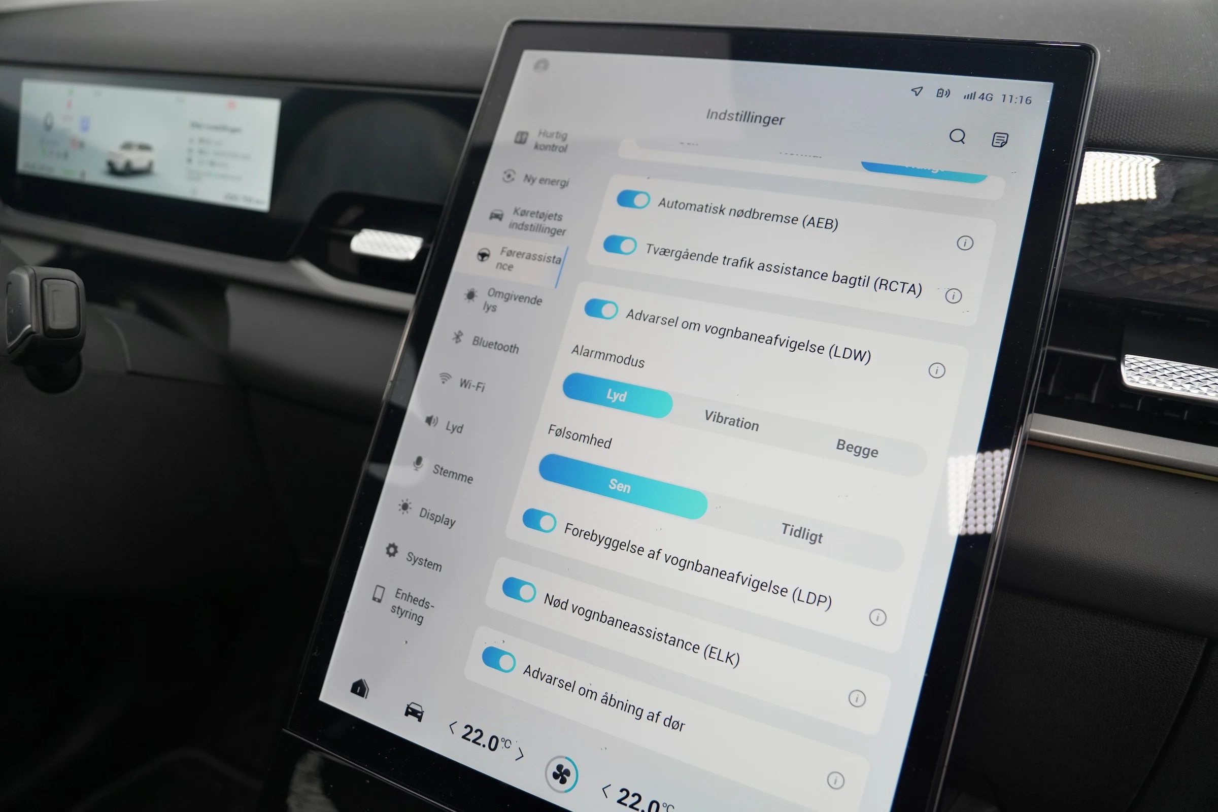 DUEL Jaecoo J5 EV vs Renault 4 E-Tech 155