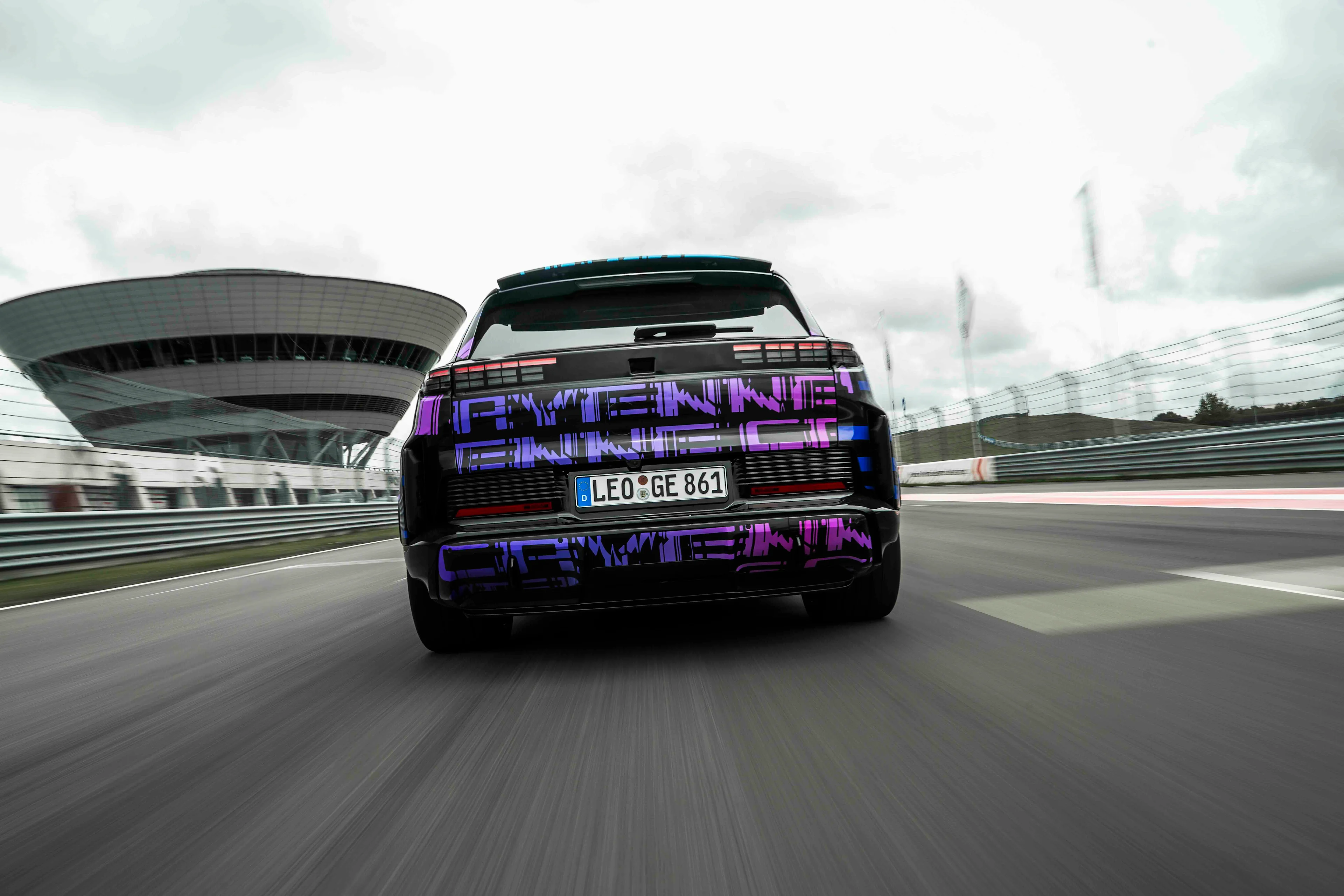 Porsche Cayenne Electric