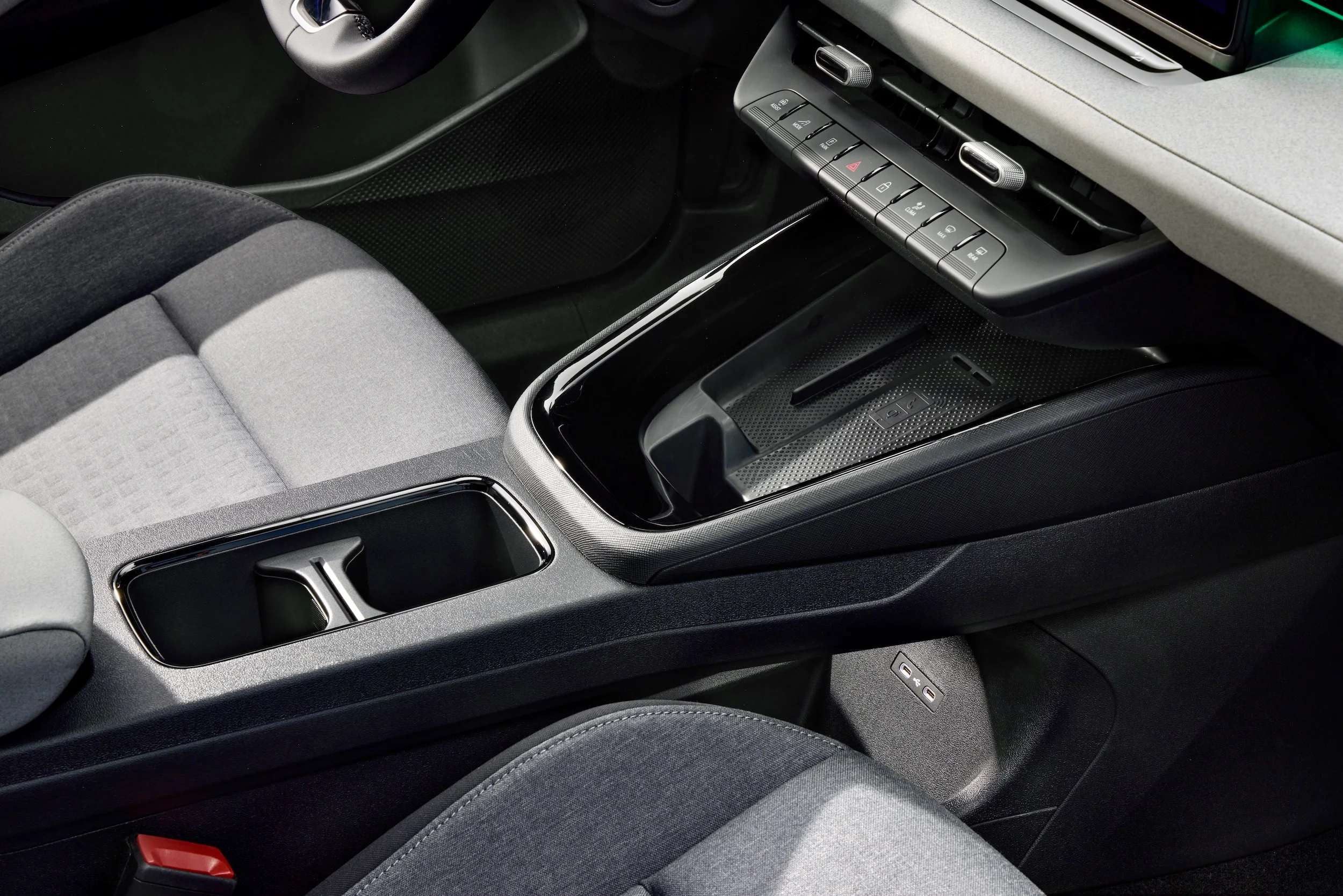 Epiq selection center console