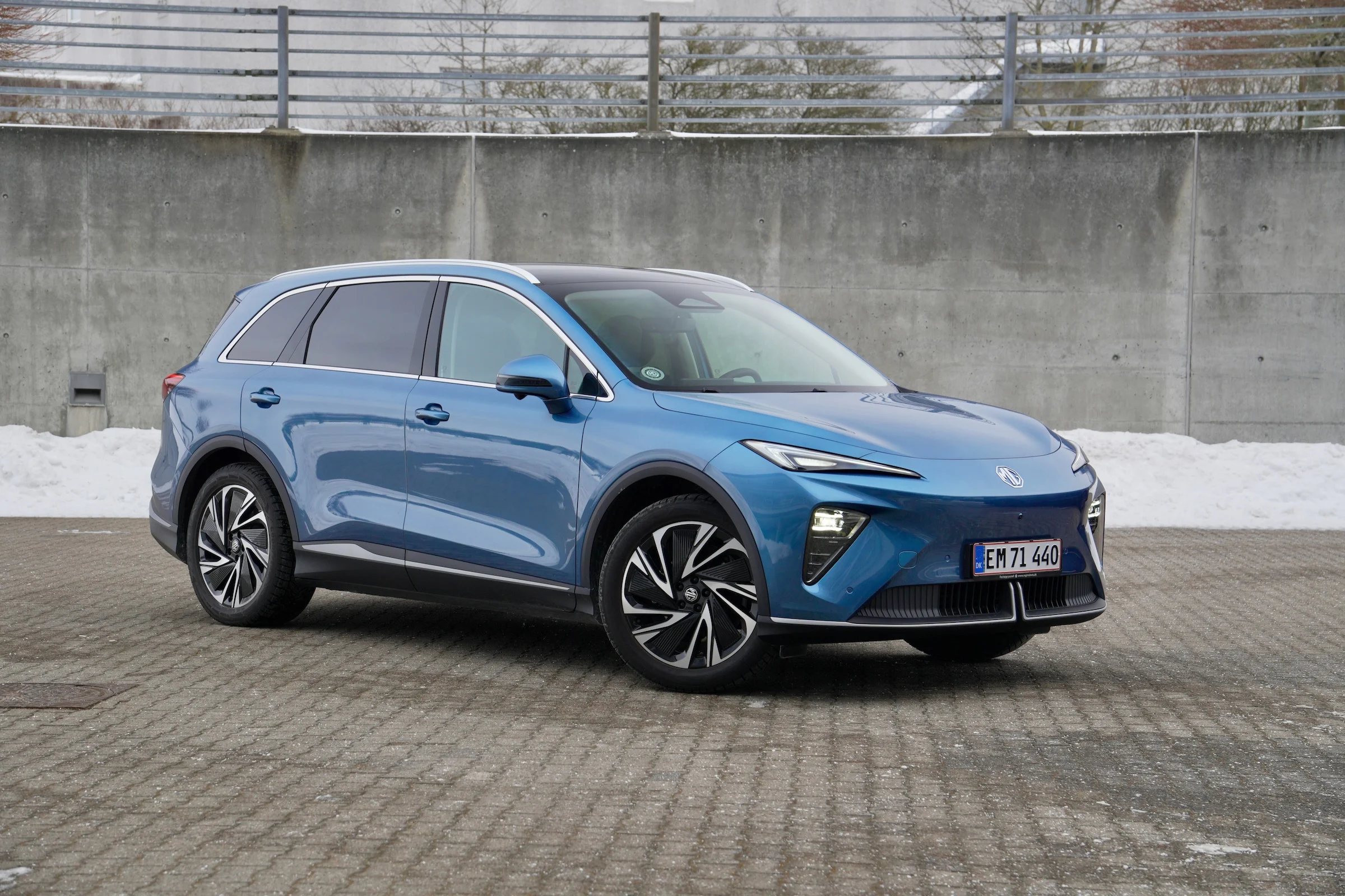 DUEL MGS6 EV vs Tesla Model Y Baghjuls MBB 488