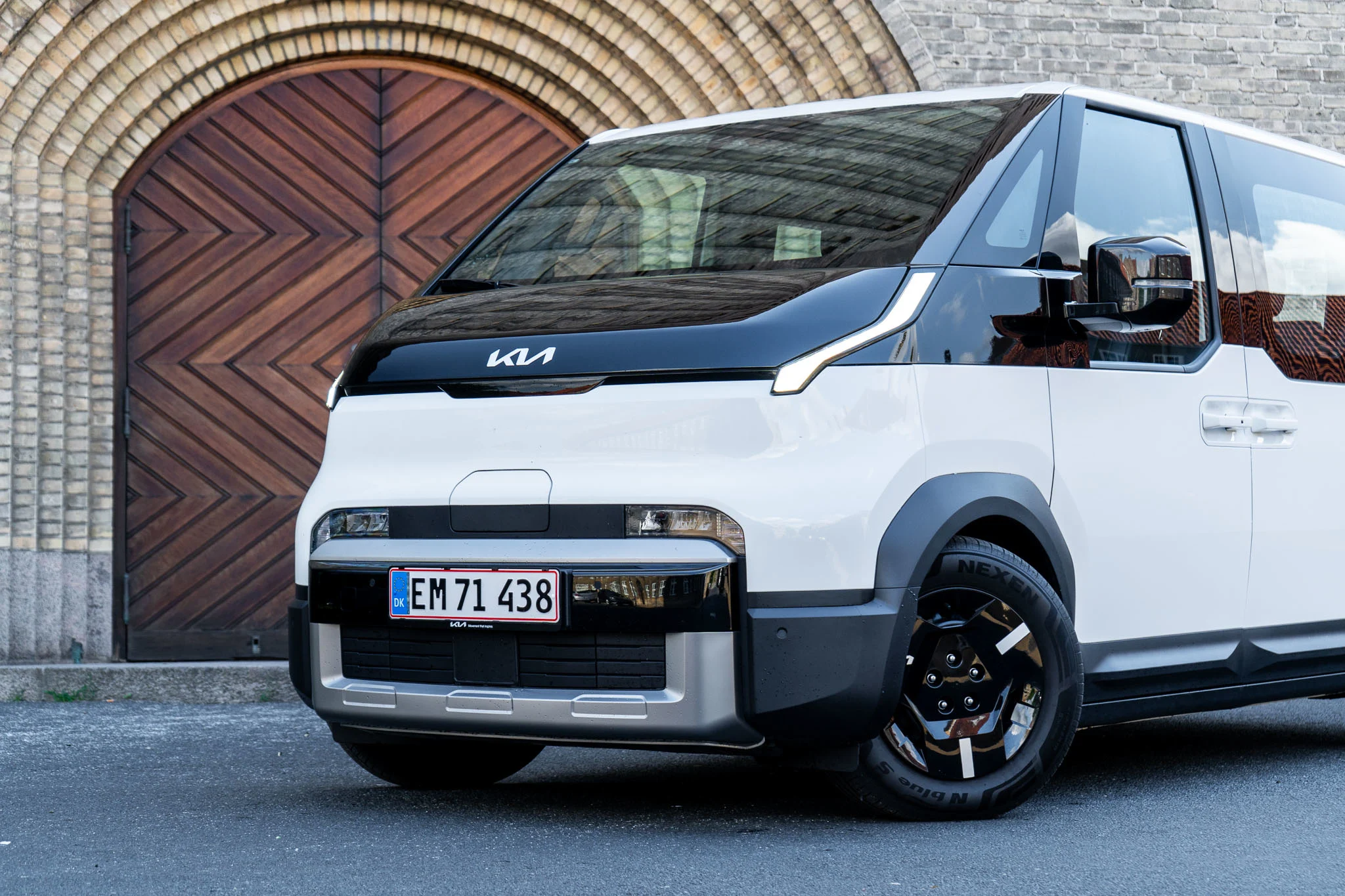 Kia PV5 Standard Range-32